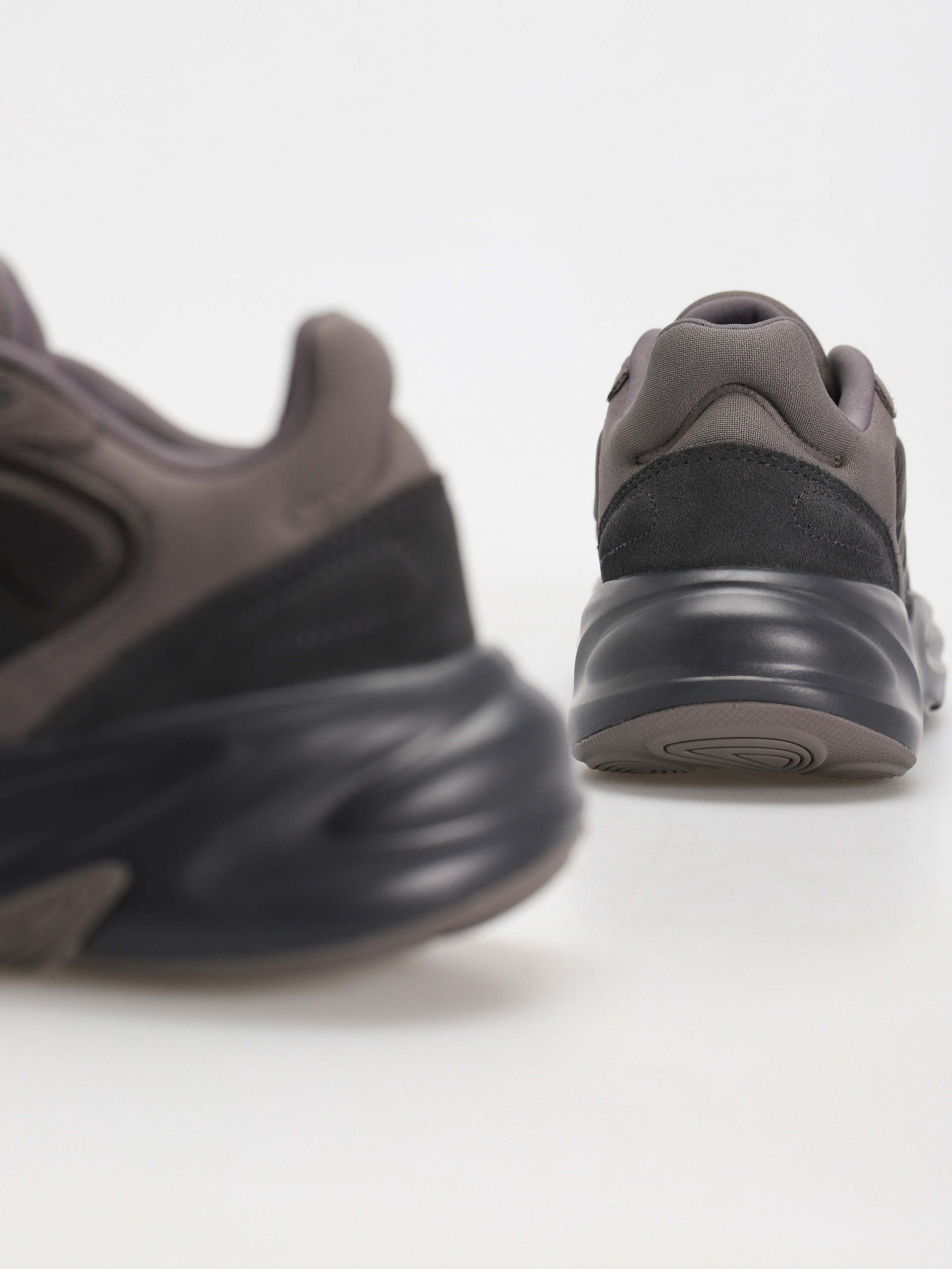 adidas Ozelle Shoes (chacoa/carbon/carbon)