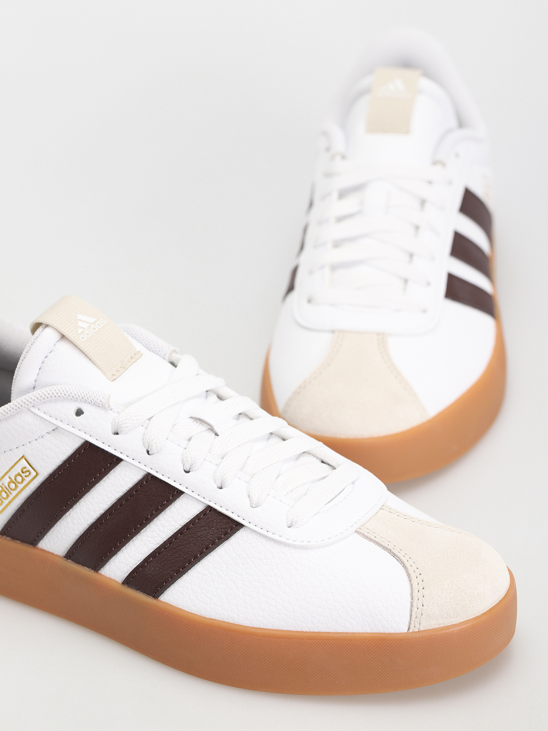 adidas VL Court 3.0 Shoes (ftwwht/shabrn/alumin)