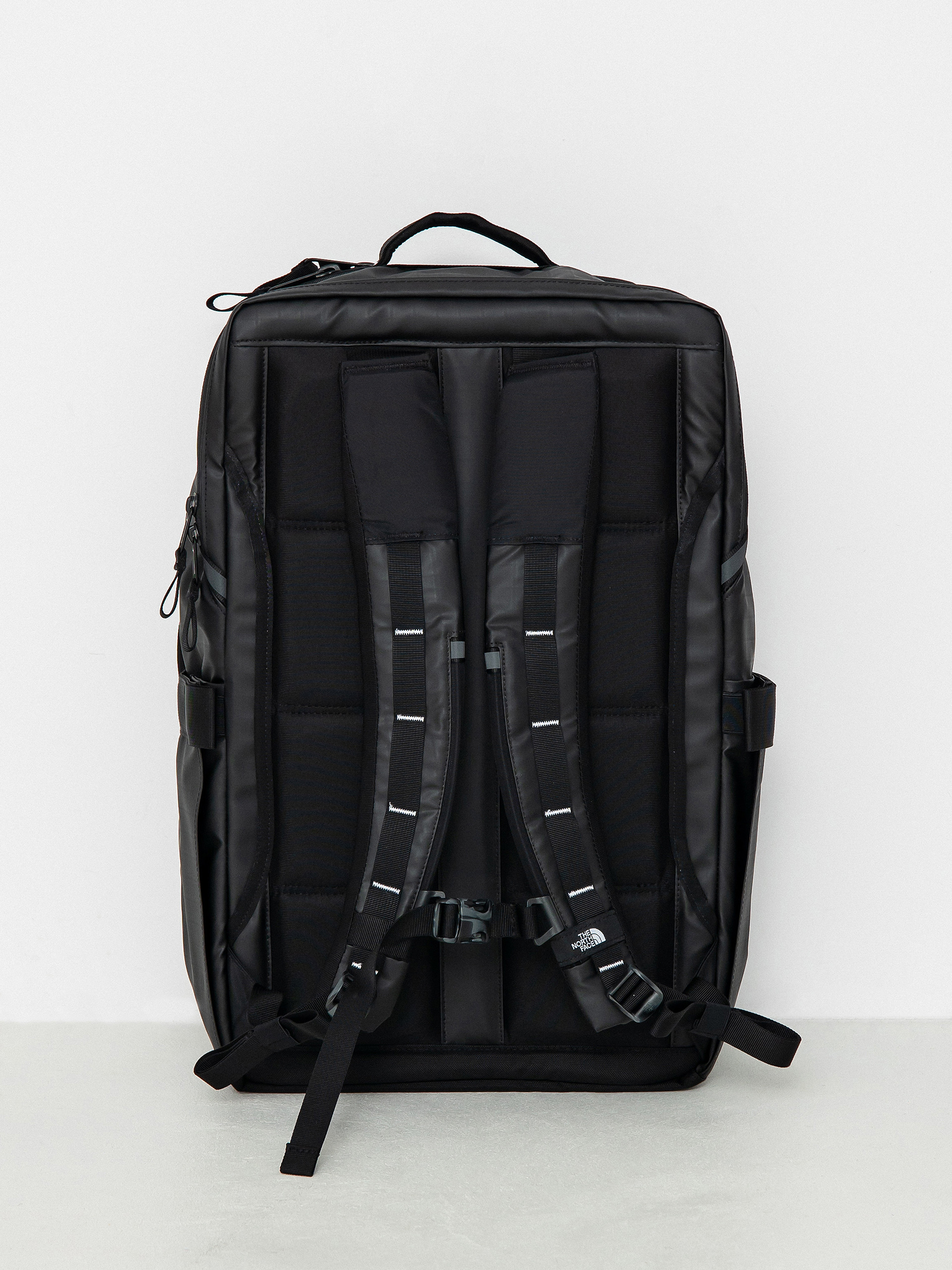 The North Face Base Camp Voyager Travel Pack Backpack (tnf black/tnf white)