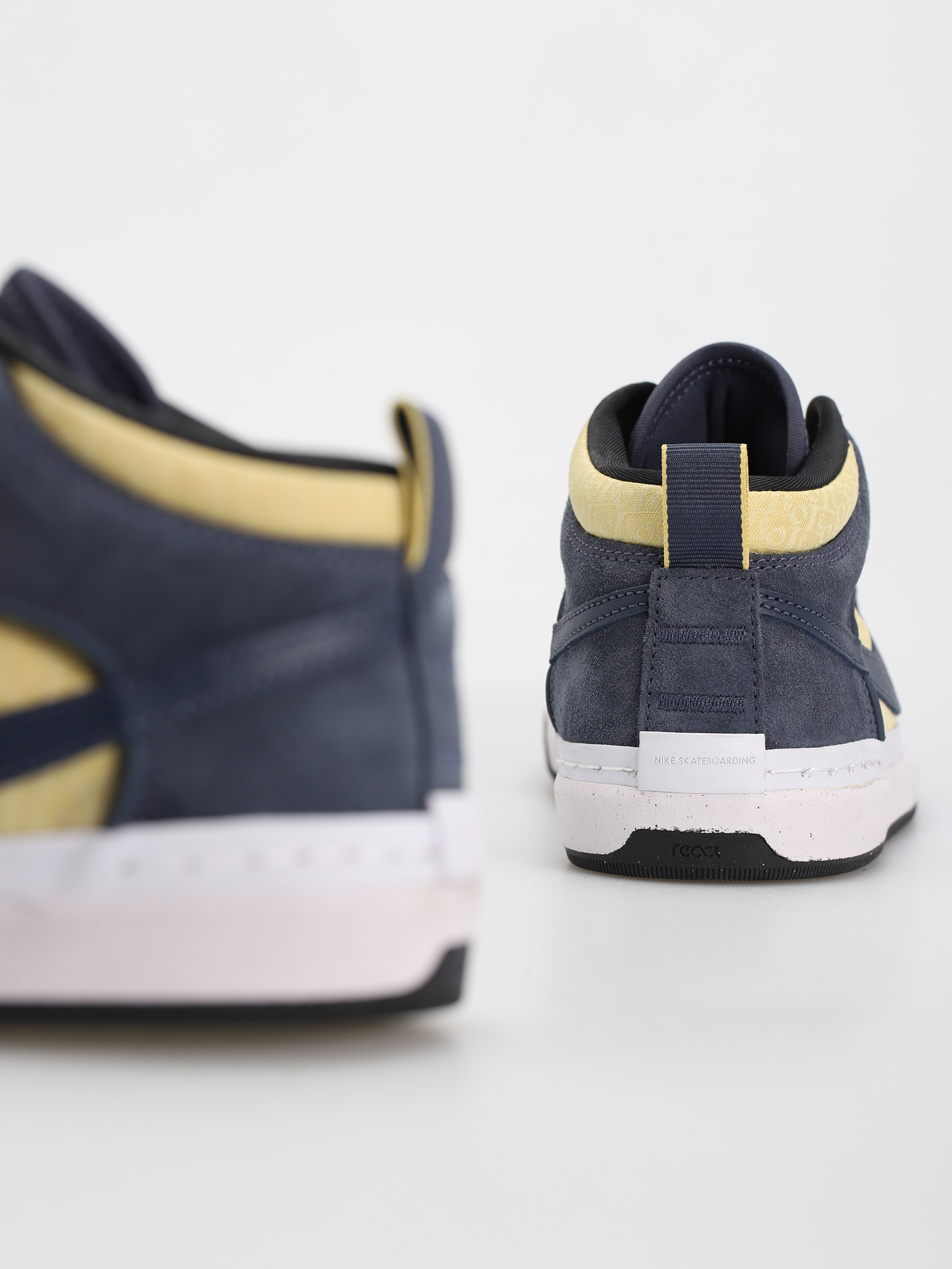 Nike SB React Leo Schuhe (thunder blue/thunder blue saturn gold)