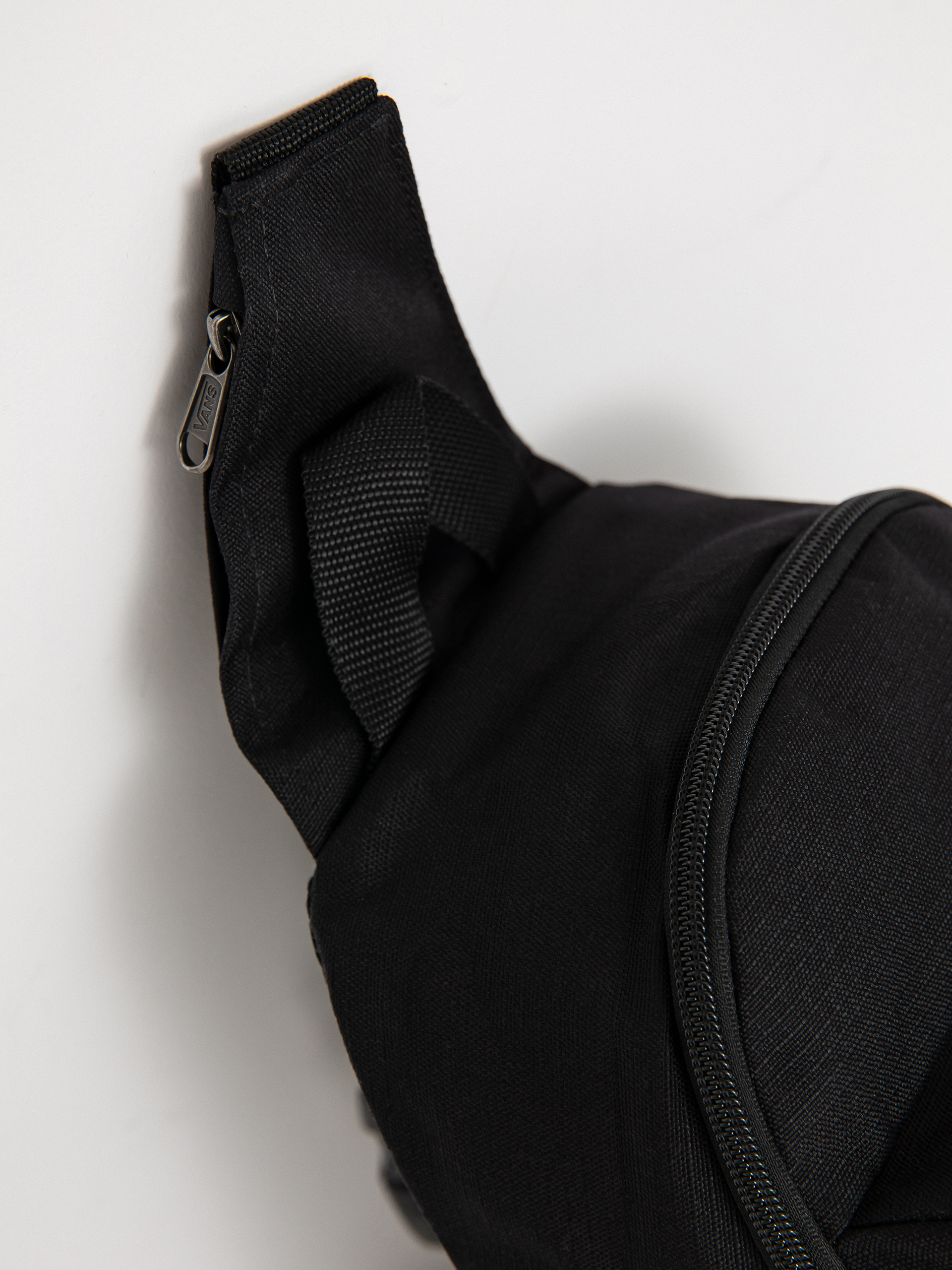 Vans Warp Sling Backpack (black)