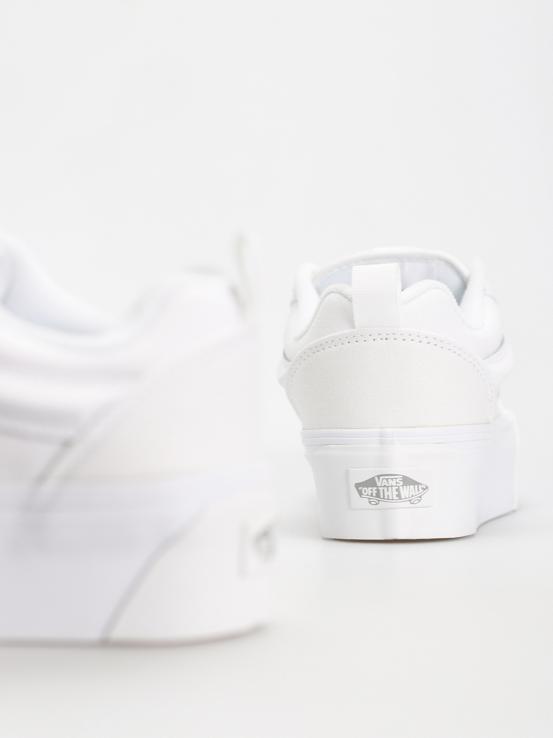 Vans Knu Stack Shoes (true white)