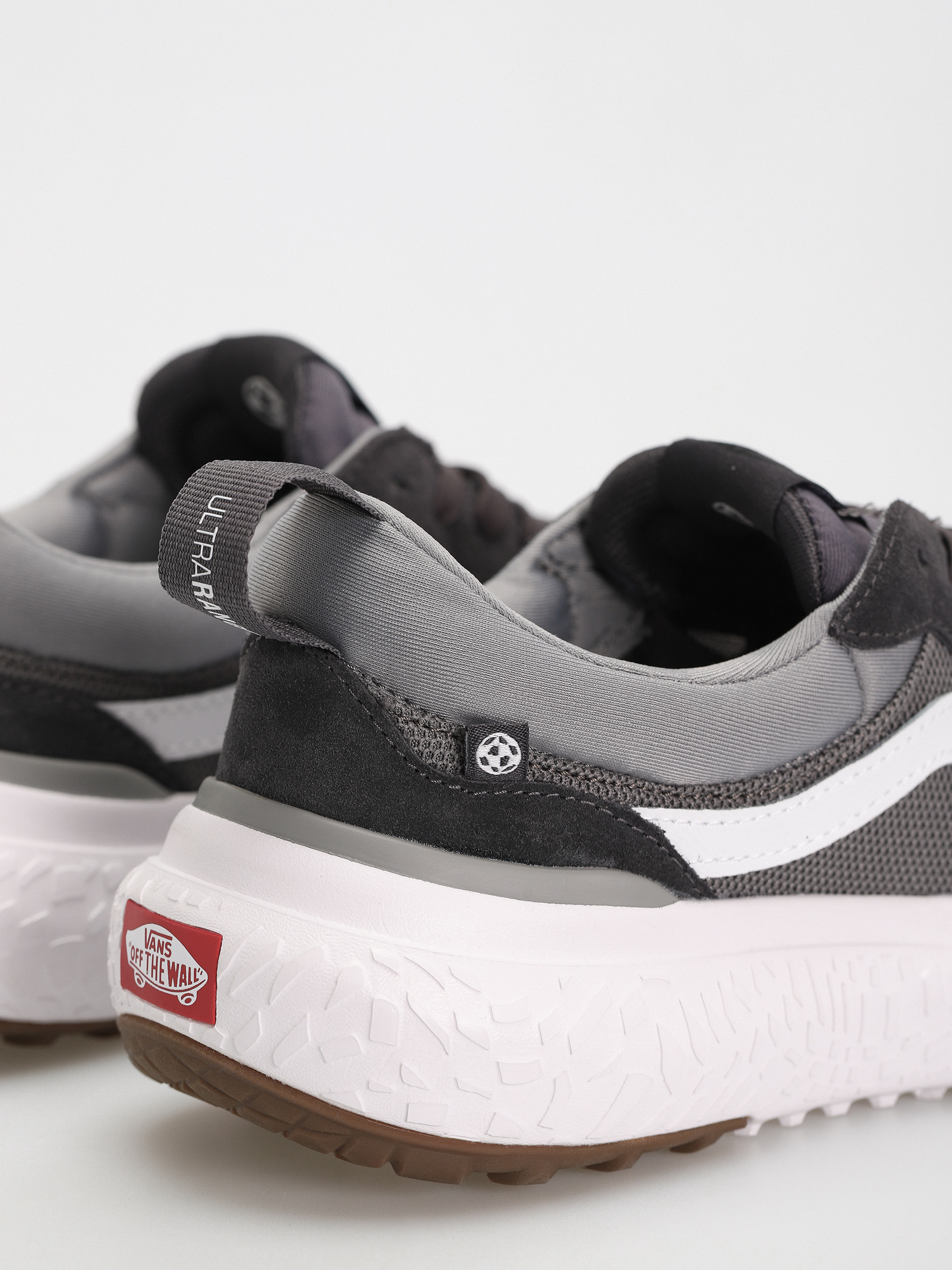 Vans Ultrarange Neo Vr3 Schuhe (asphalt/white)