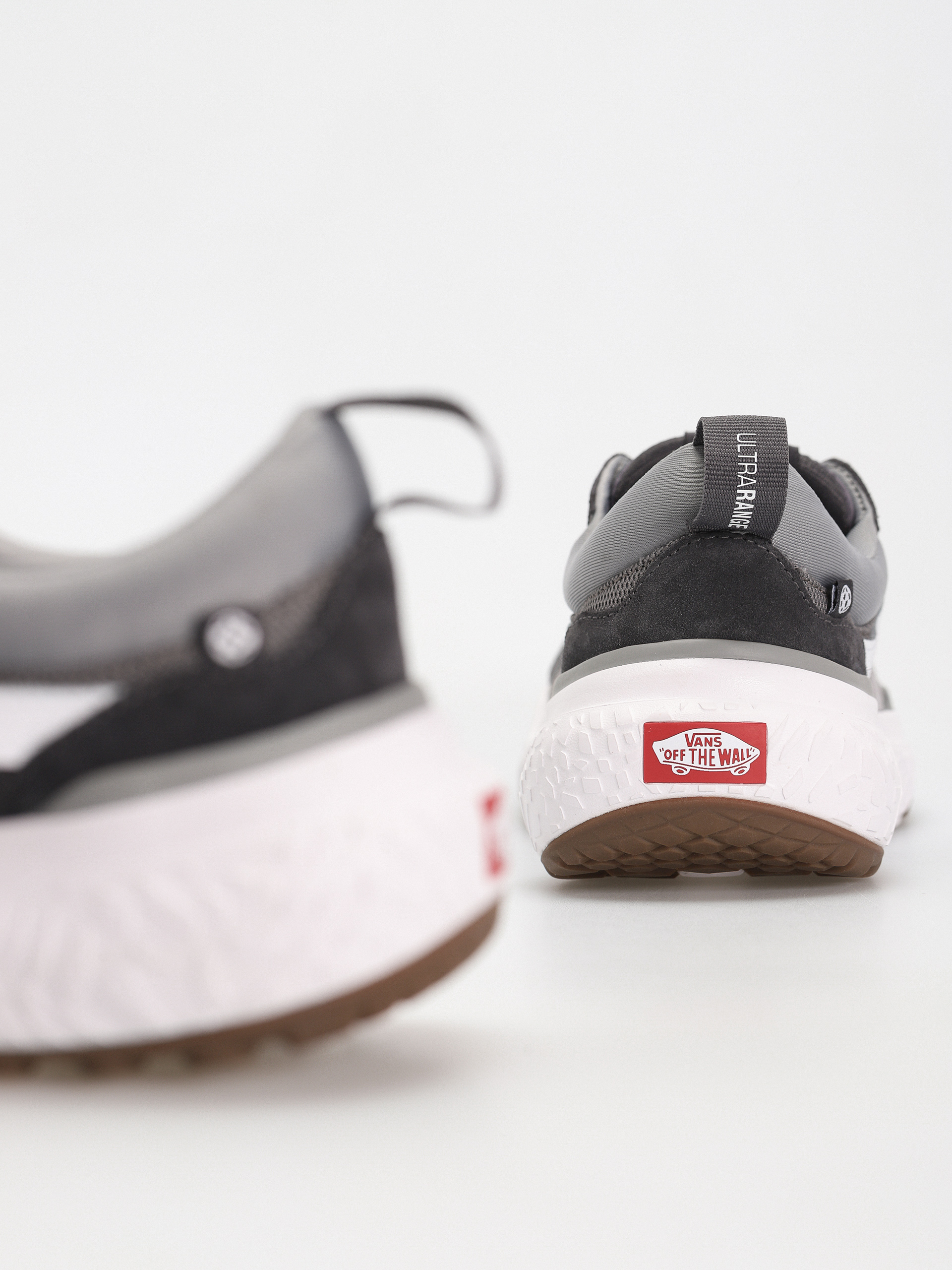 Vans Ultrarange Neo Vr3 Shoes (asphalt/white)