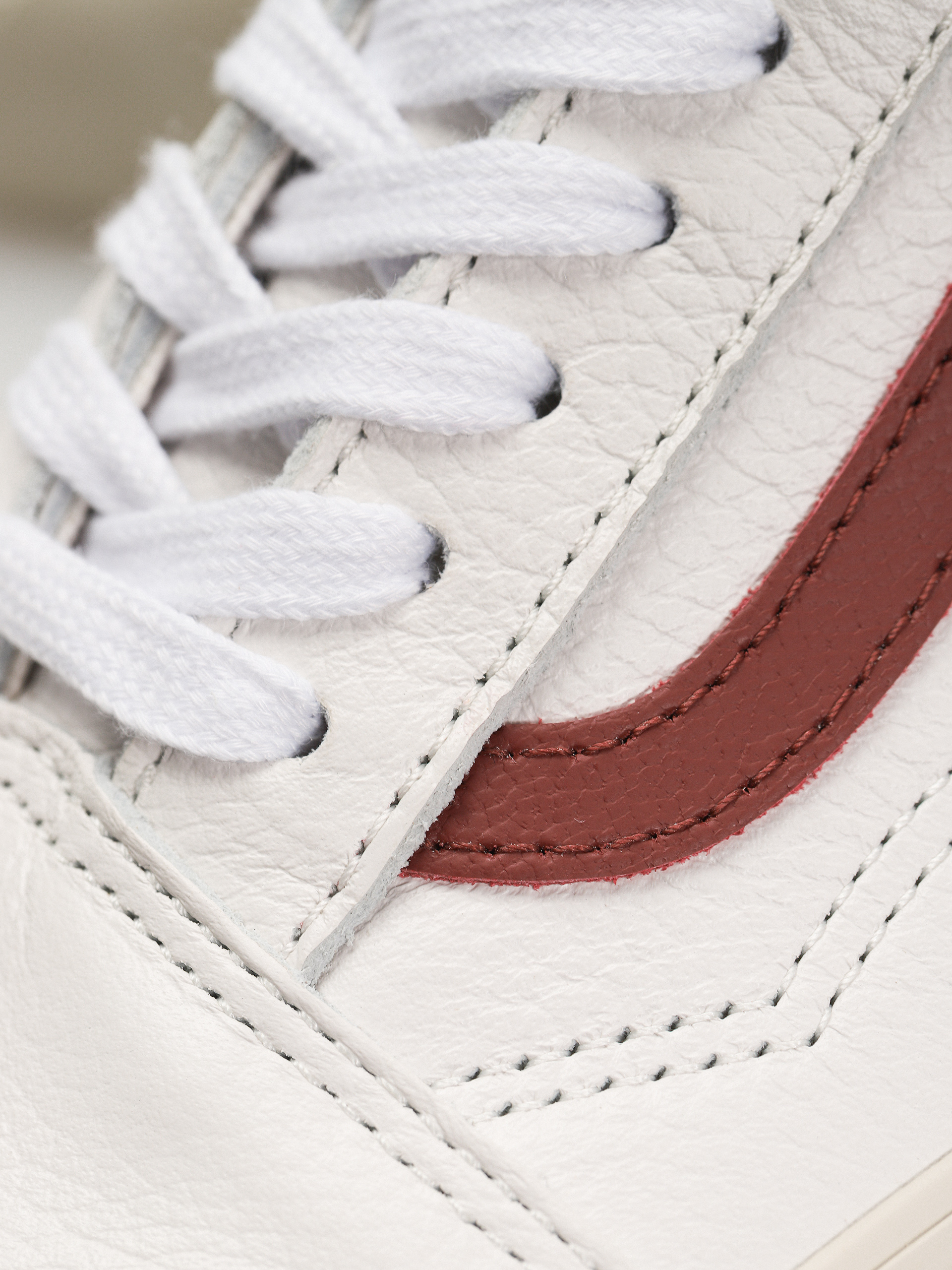 Vans Old Skool Shoes (premium leather russet brown)