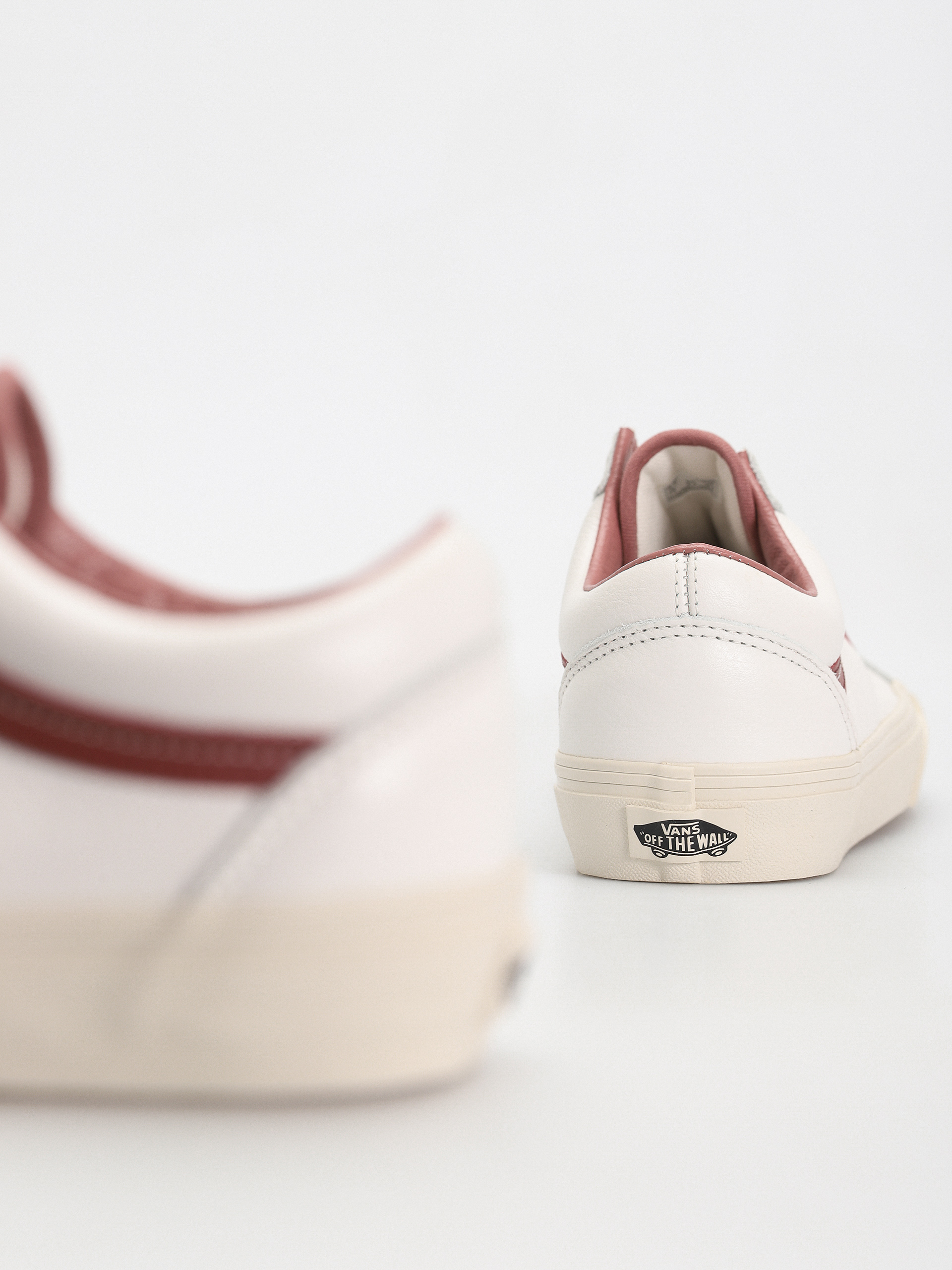Vans Old Skool Shoes (premium leather russet brown)