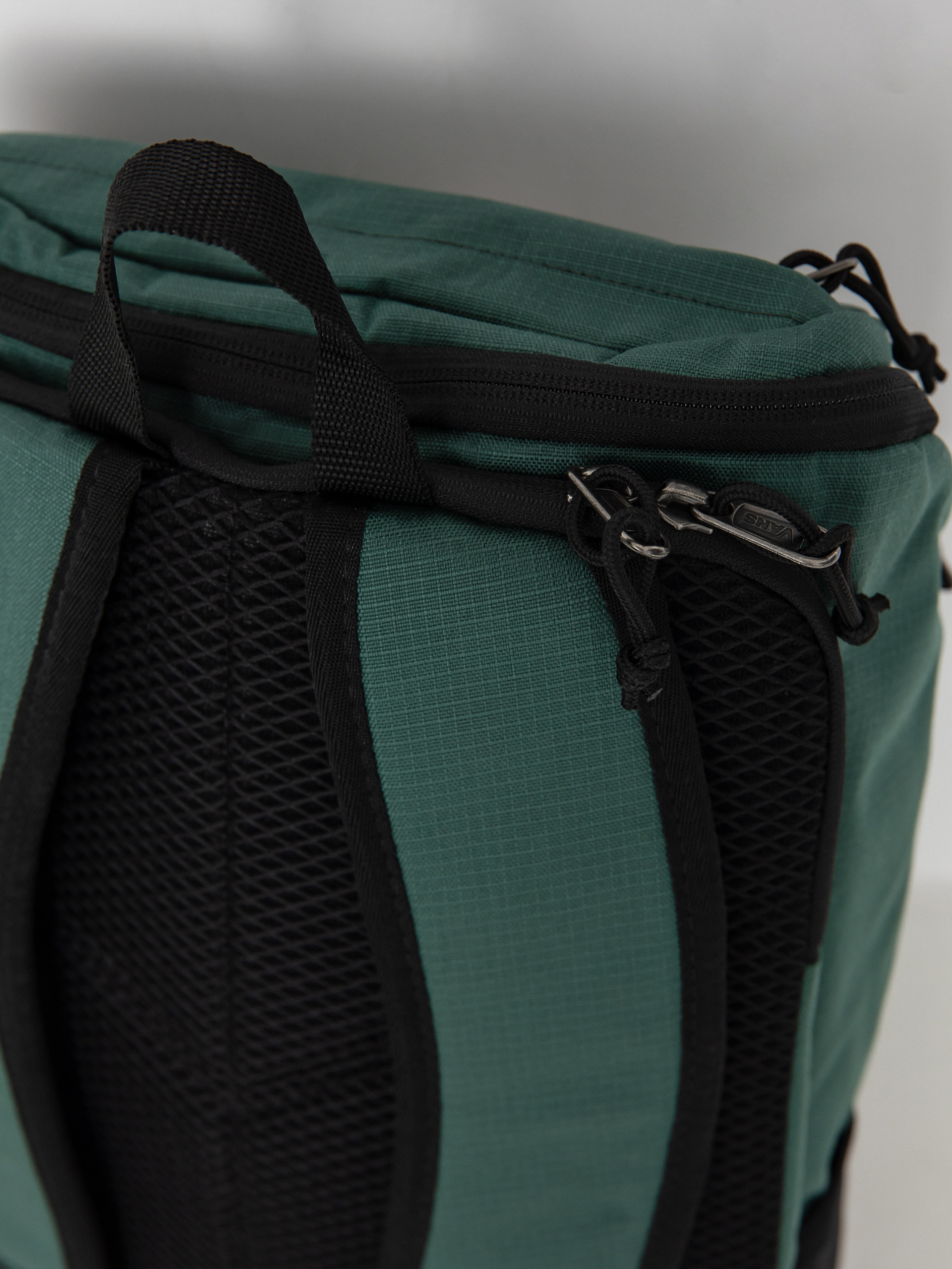 Vans Obstacle Skatepack Backpack (bistro green)