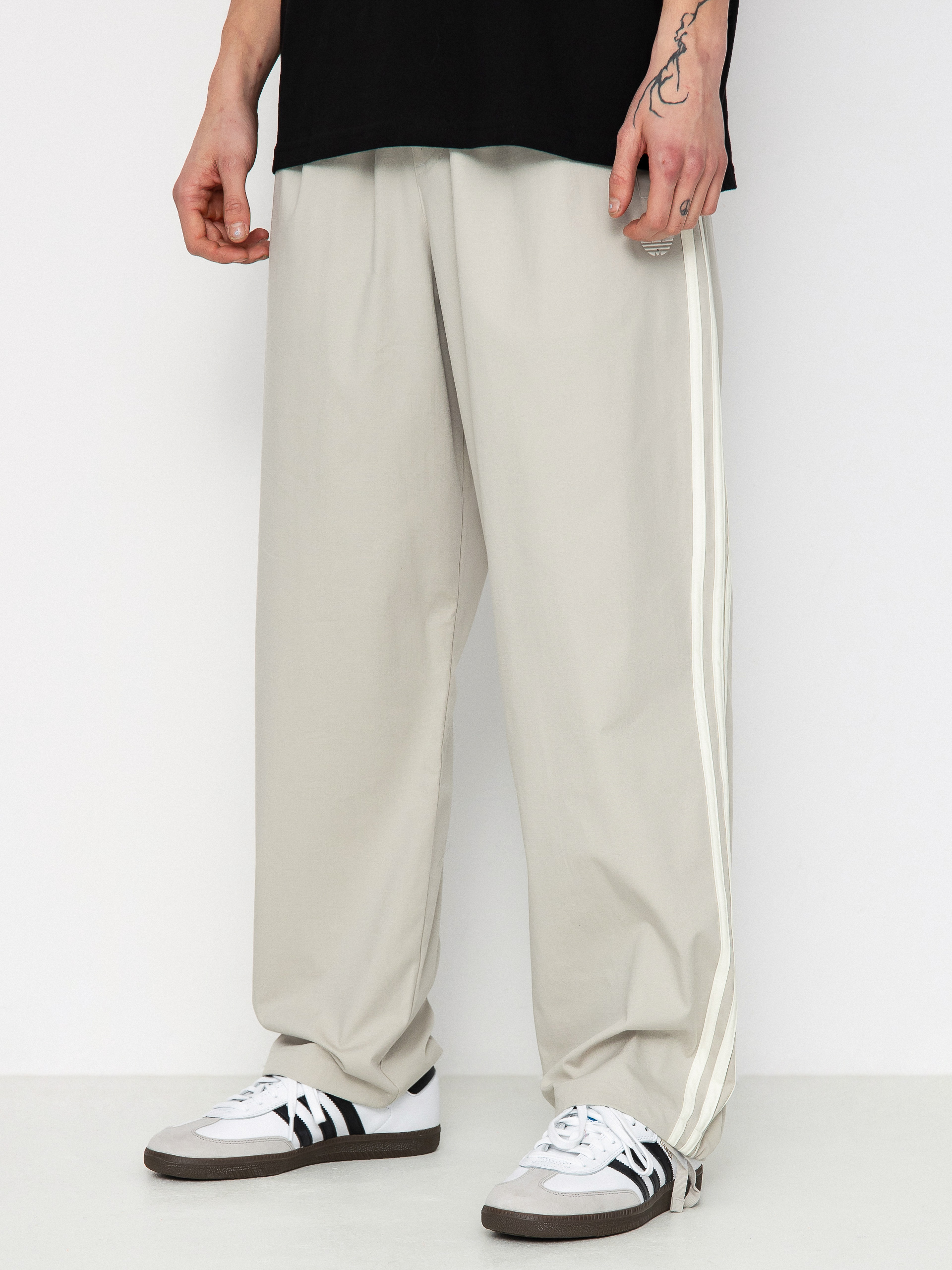 adidas Superfire TK Hose (putgre/ivory)