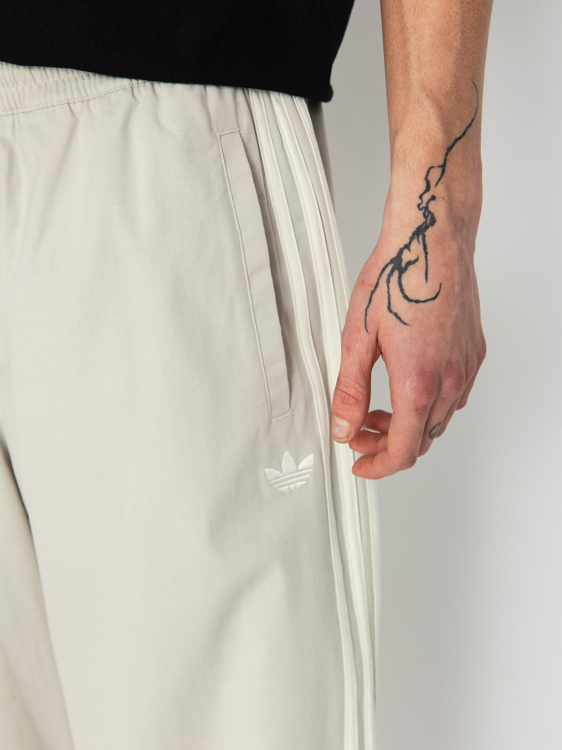 adidas Superfire TK Hose (putgre/ivory)