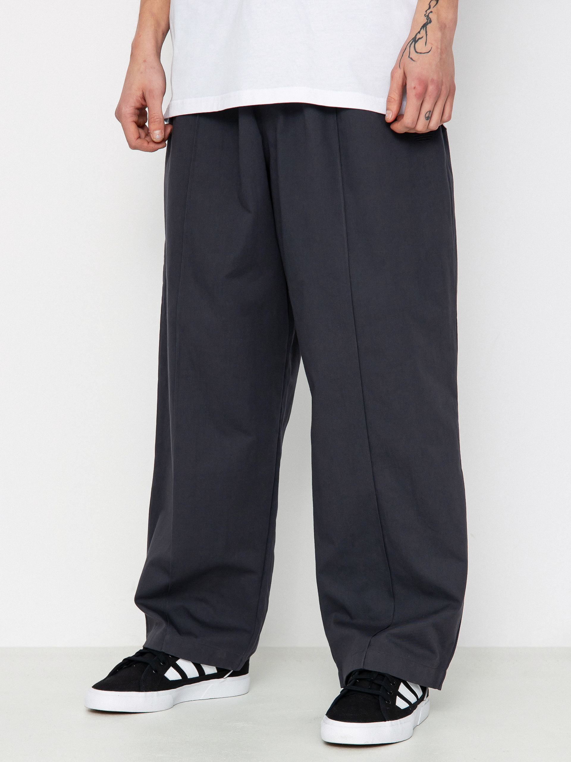 adidas Pintuck Hose (carbon/black)