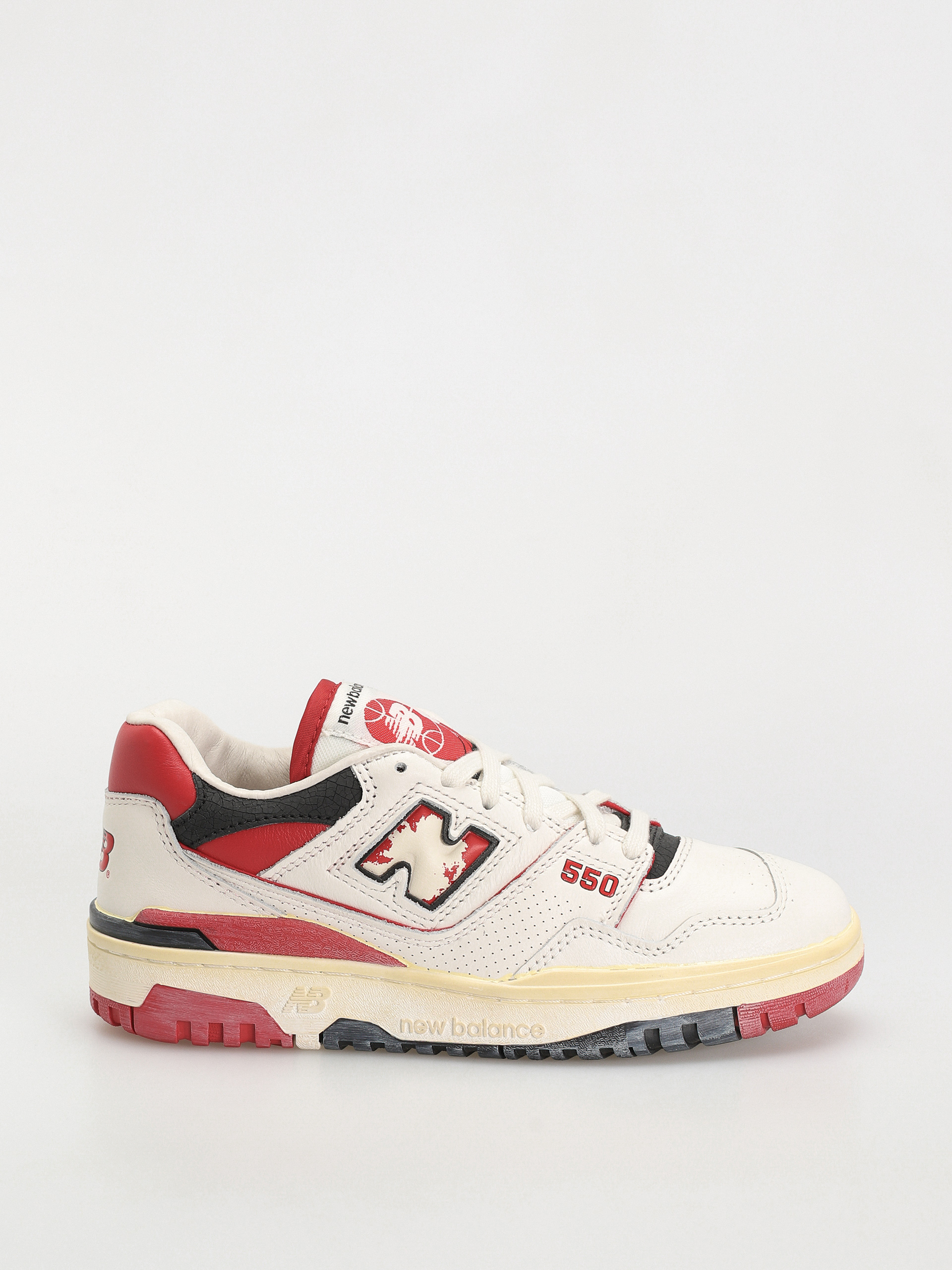 New Balance 550 Shoes red (vintage red)