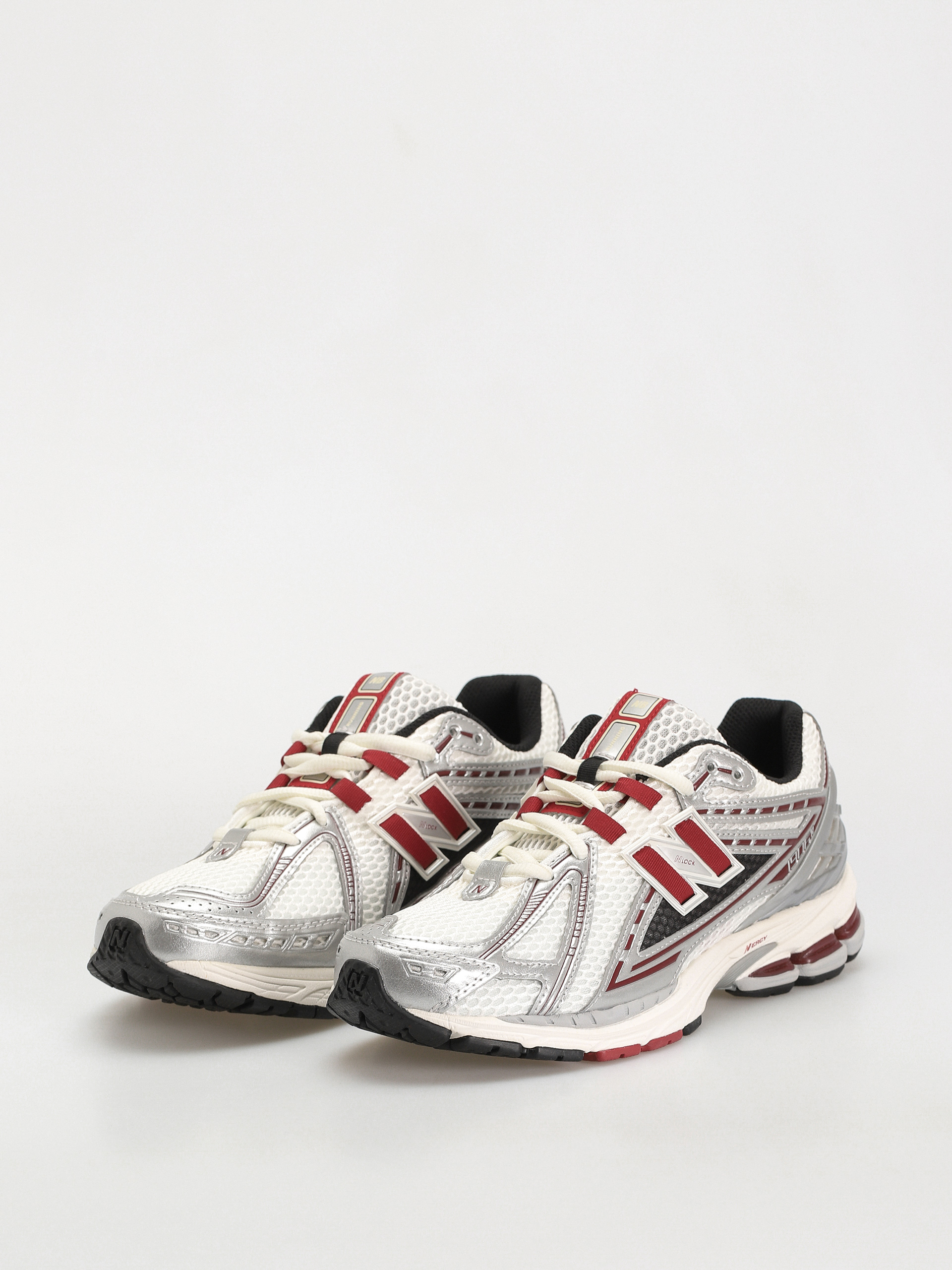New Balance 1906 Shoes (silver classic crimson)