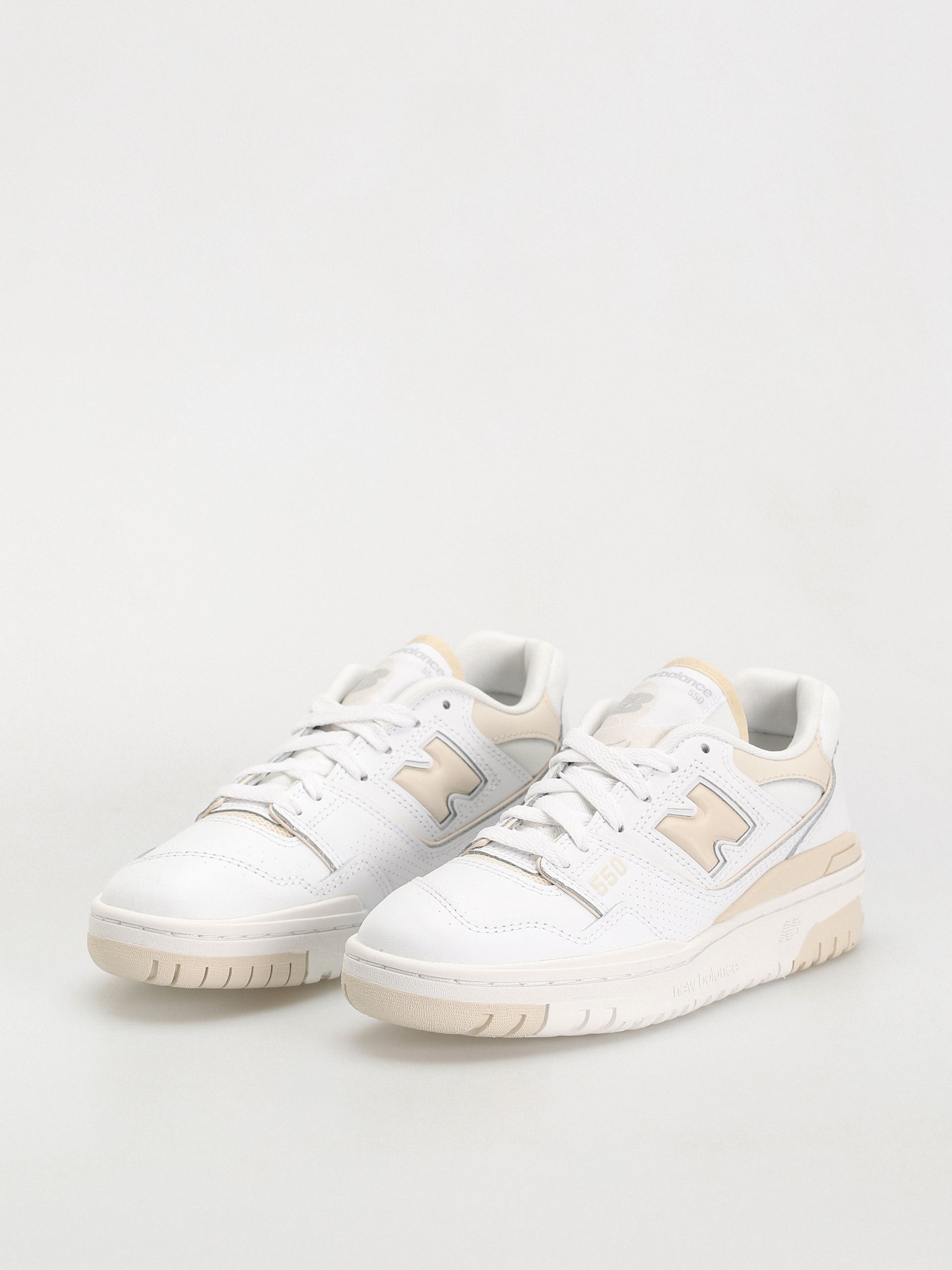 New Balance 550 Schuhe Wmn (white linen)