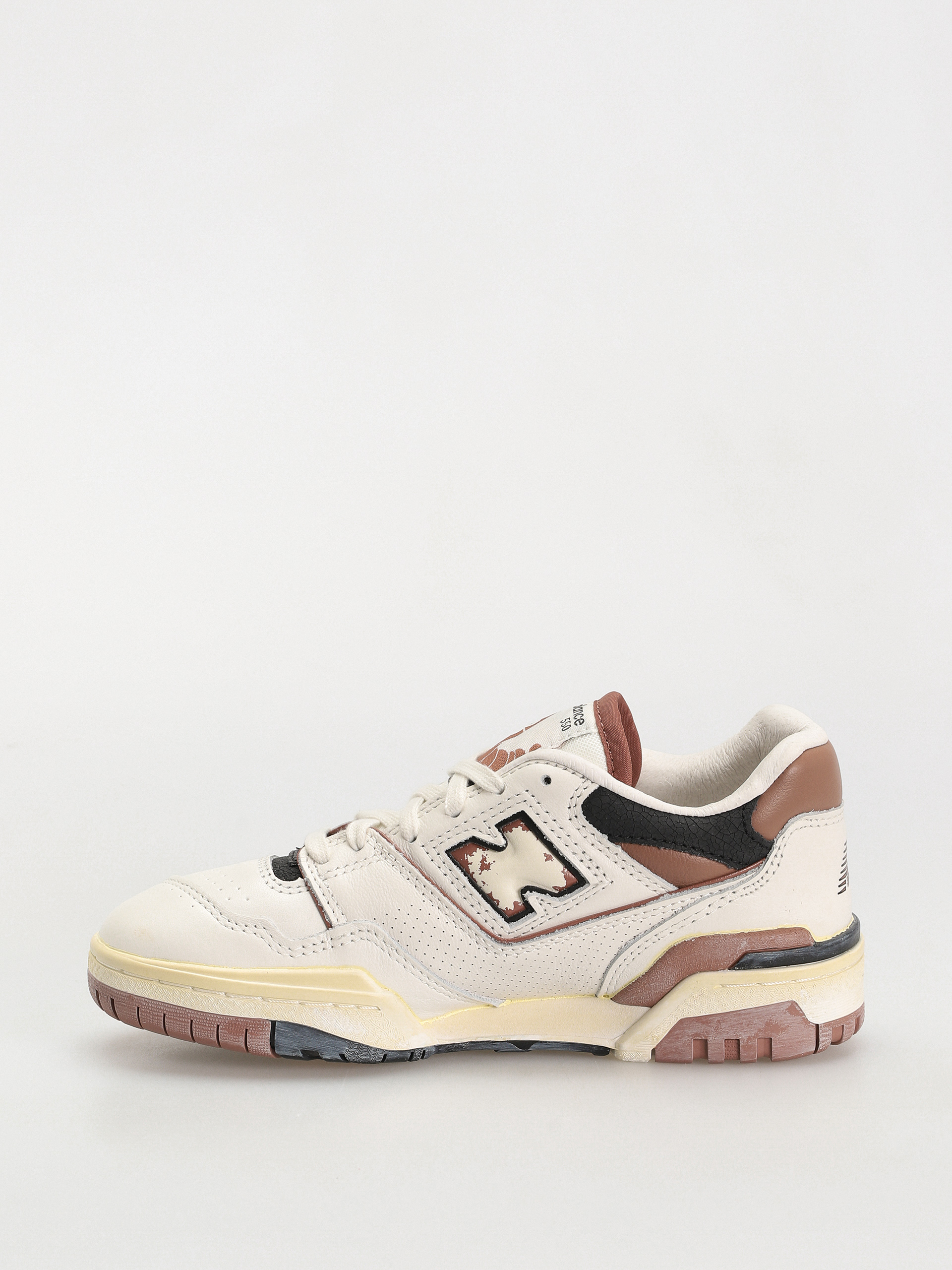 New Balance 550 Shoes (vintage brown)