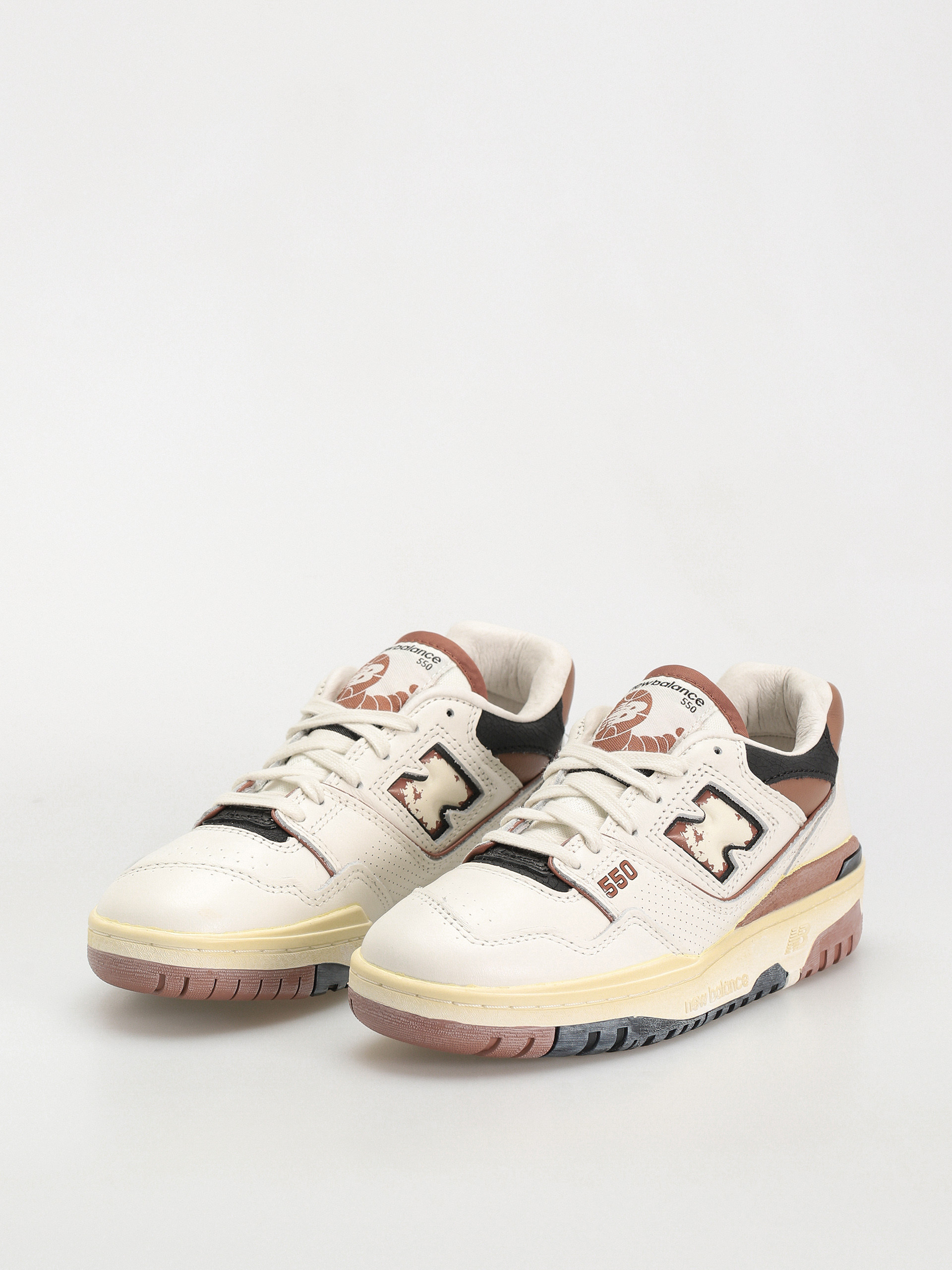 New Balance 550 Shoes (vintage brown)