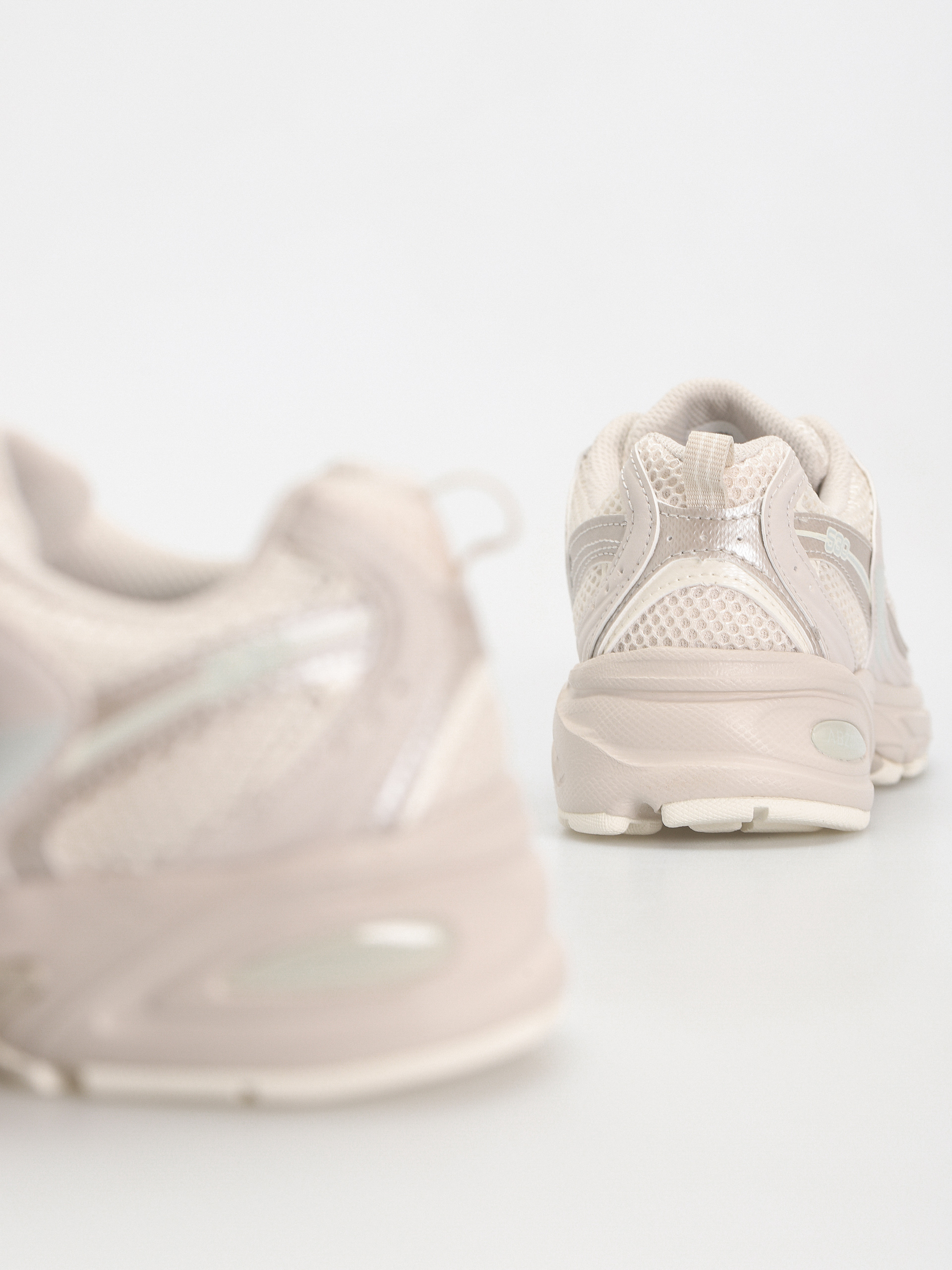 New Balance 530 Schuhe (moonbeam)