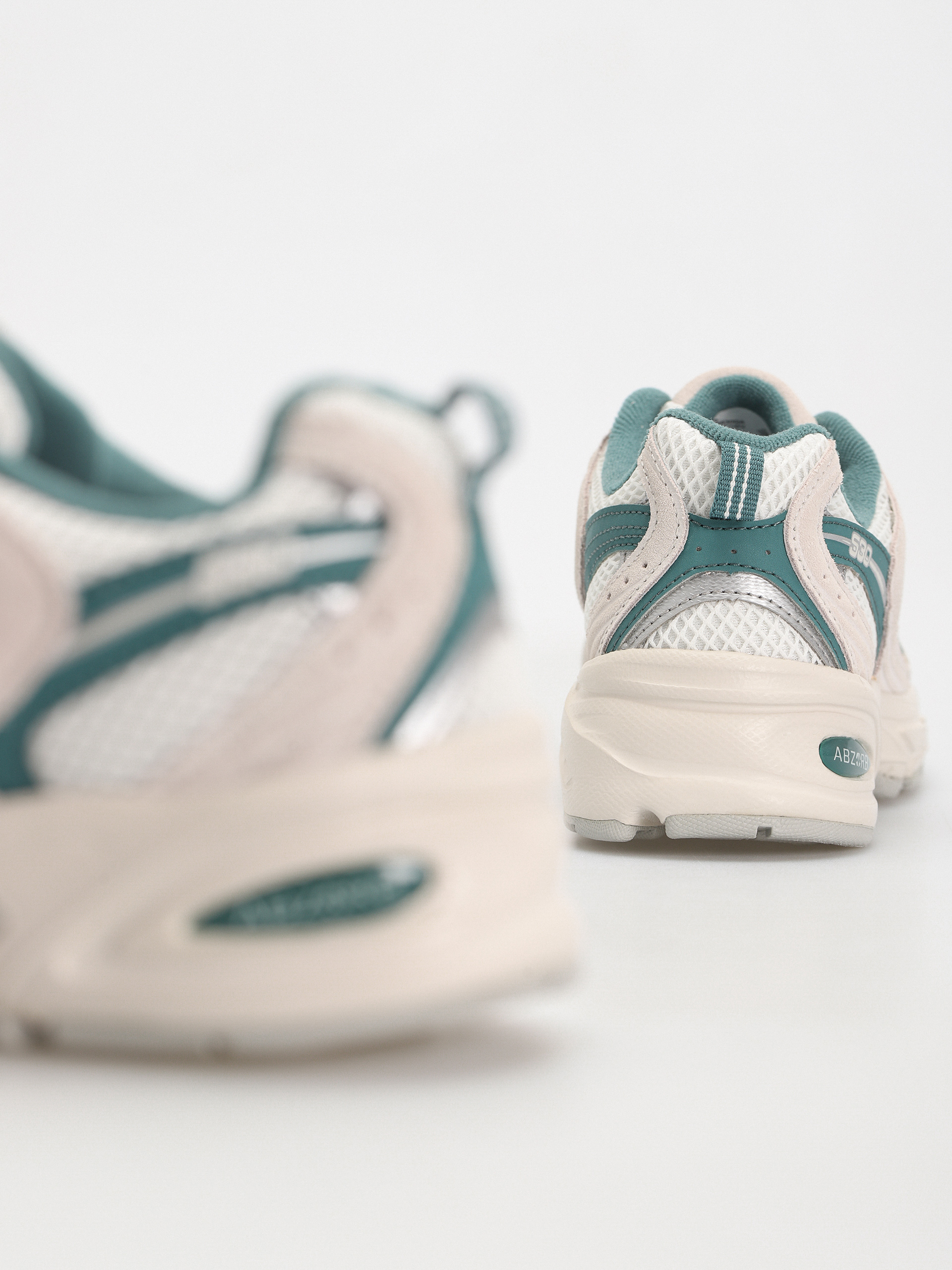 New Balance 530 Shoes (reflection green)