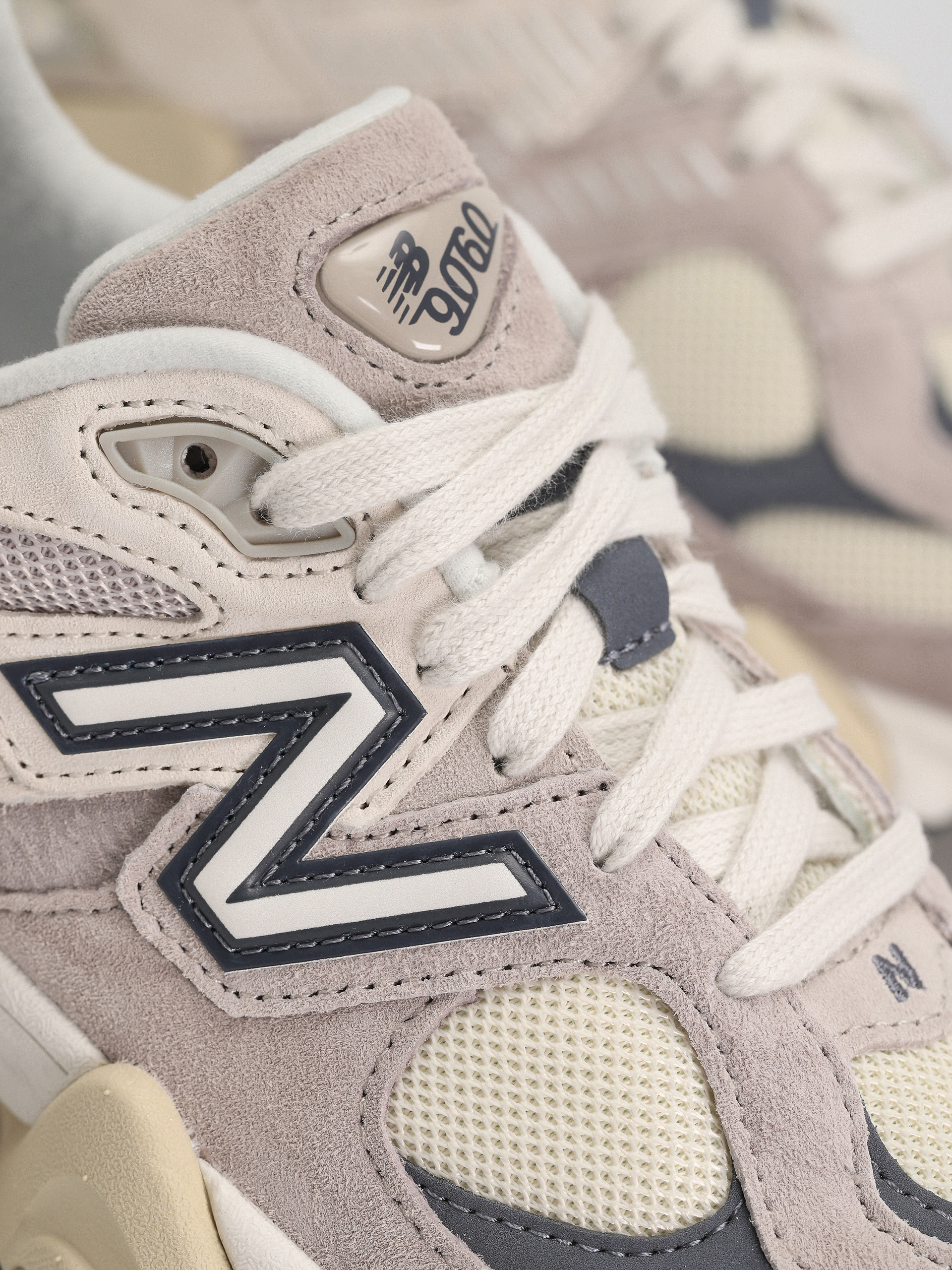 New Balance 9060 Shoes (moonrock linen)