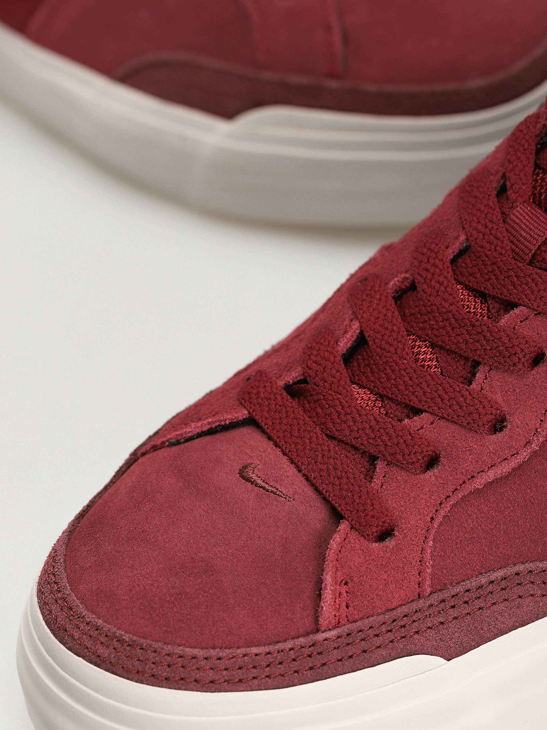 Nike SB Zoom Pogo Plus Shoes (team red/hyper royal dark team red)