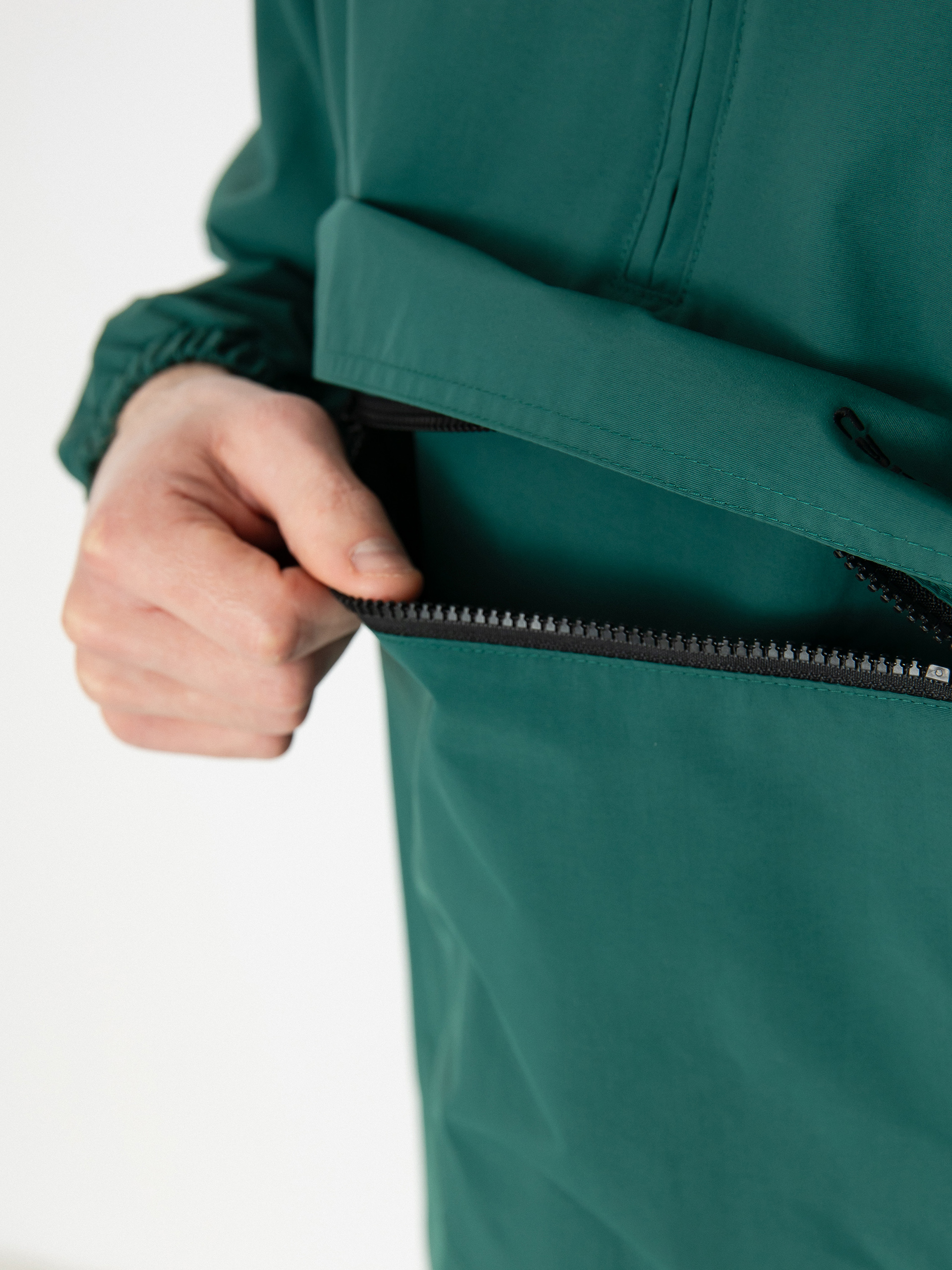 Carhartt WIP Windbreaker Jacke (chervil/black)