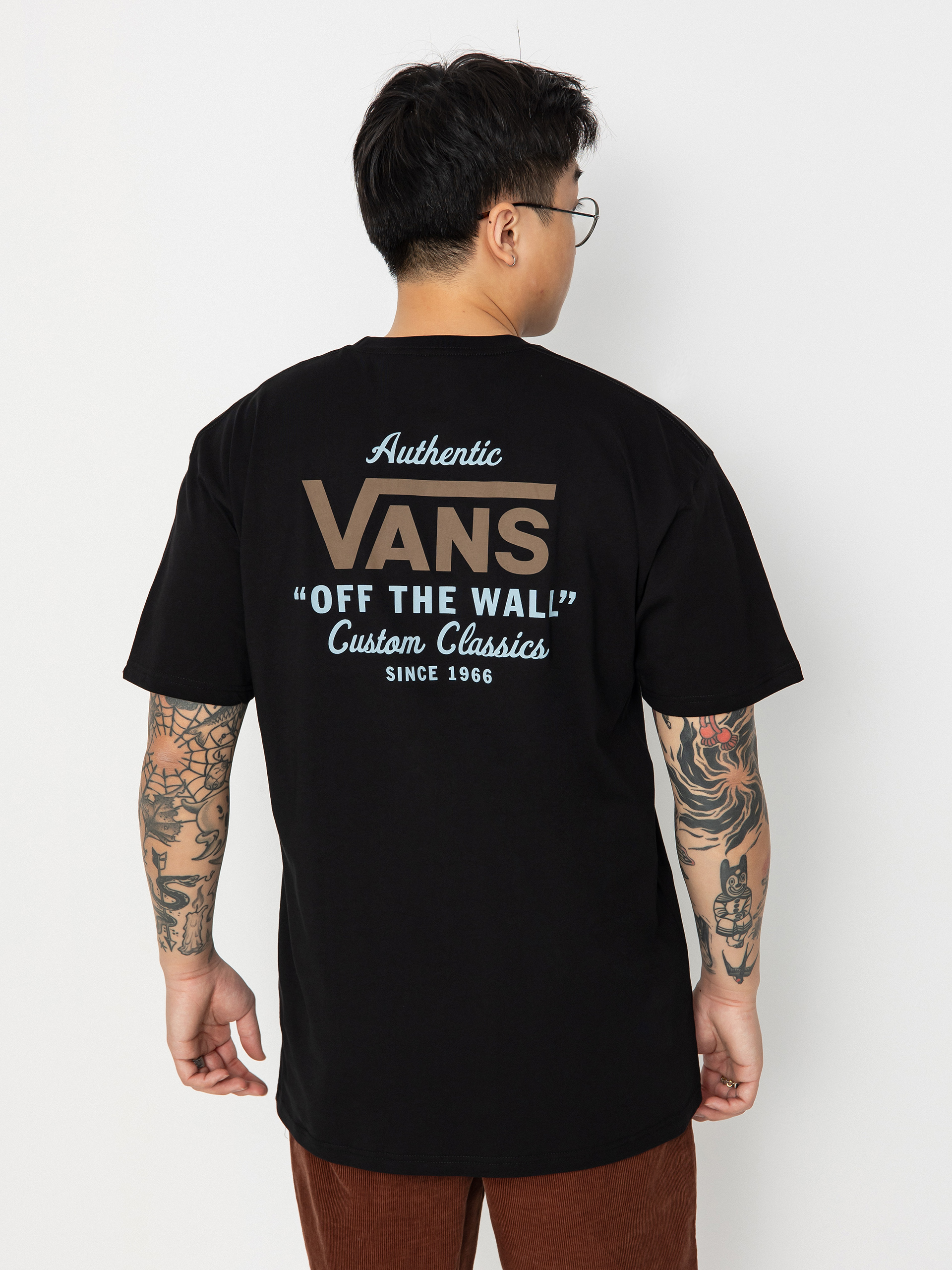 Vans holder t store shirt