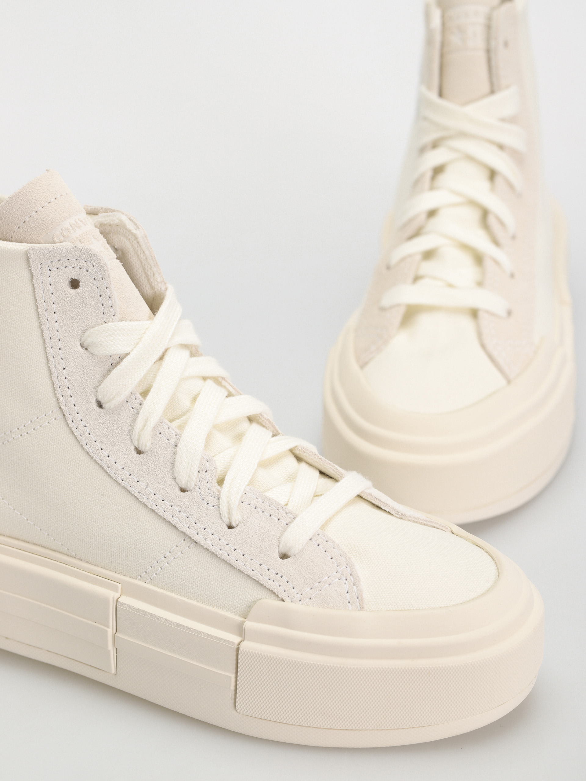 Converse Chucks Chuck Taylor All Star Cruise Hi (khaki/off white)