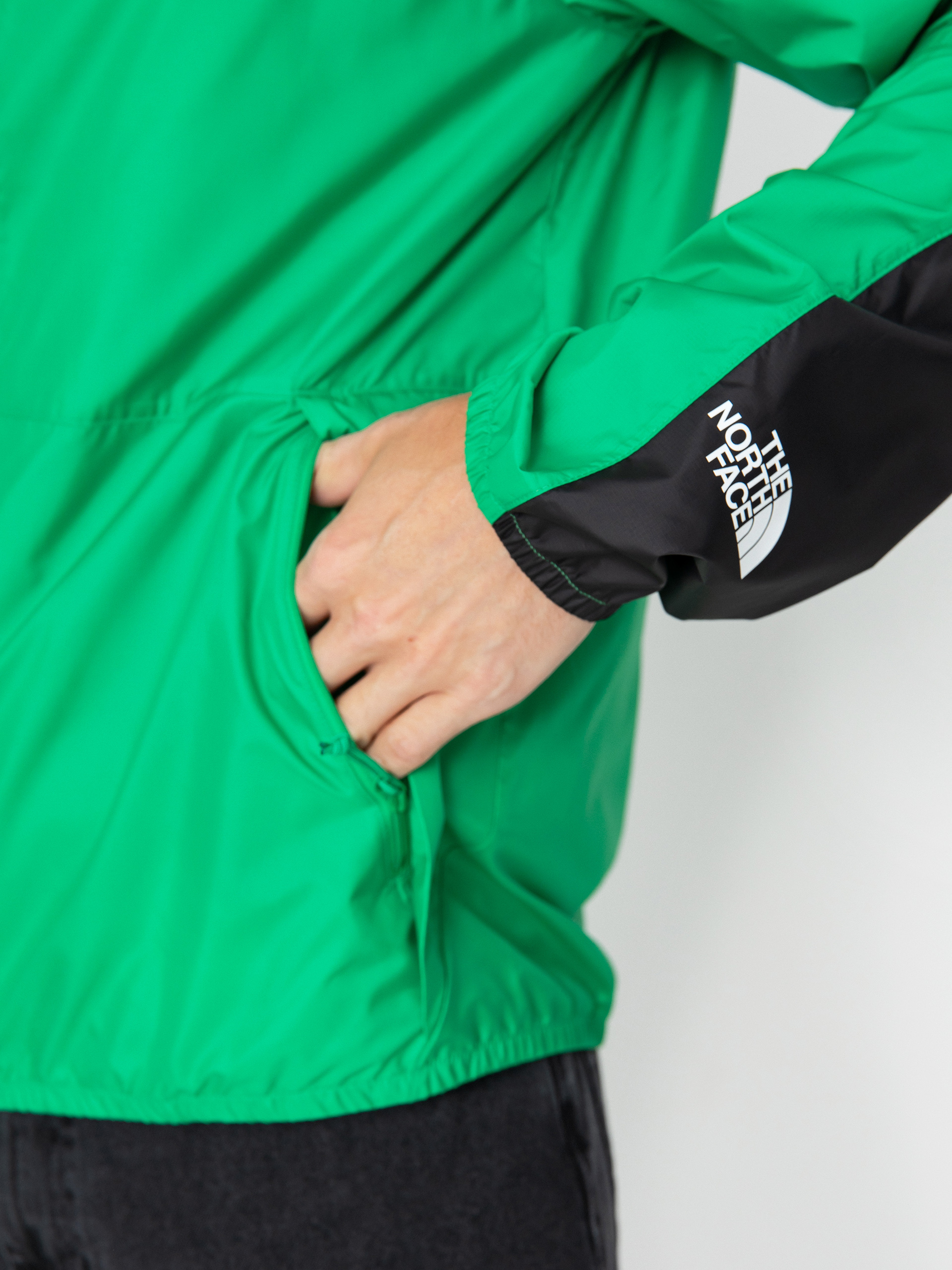 The North Face Seasonal Mountain Jacket (optic emerald)