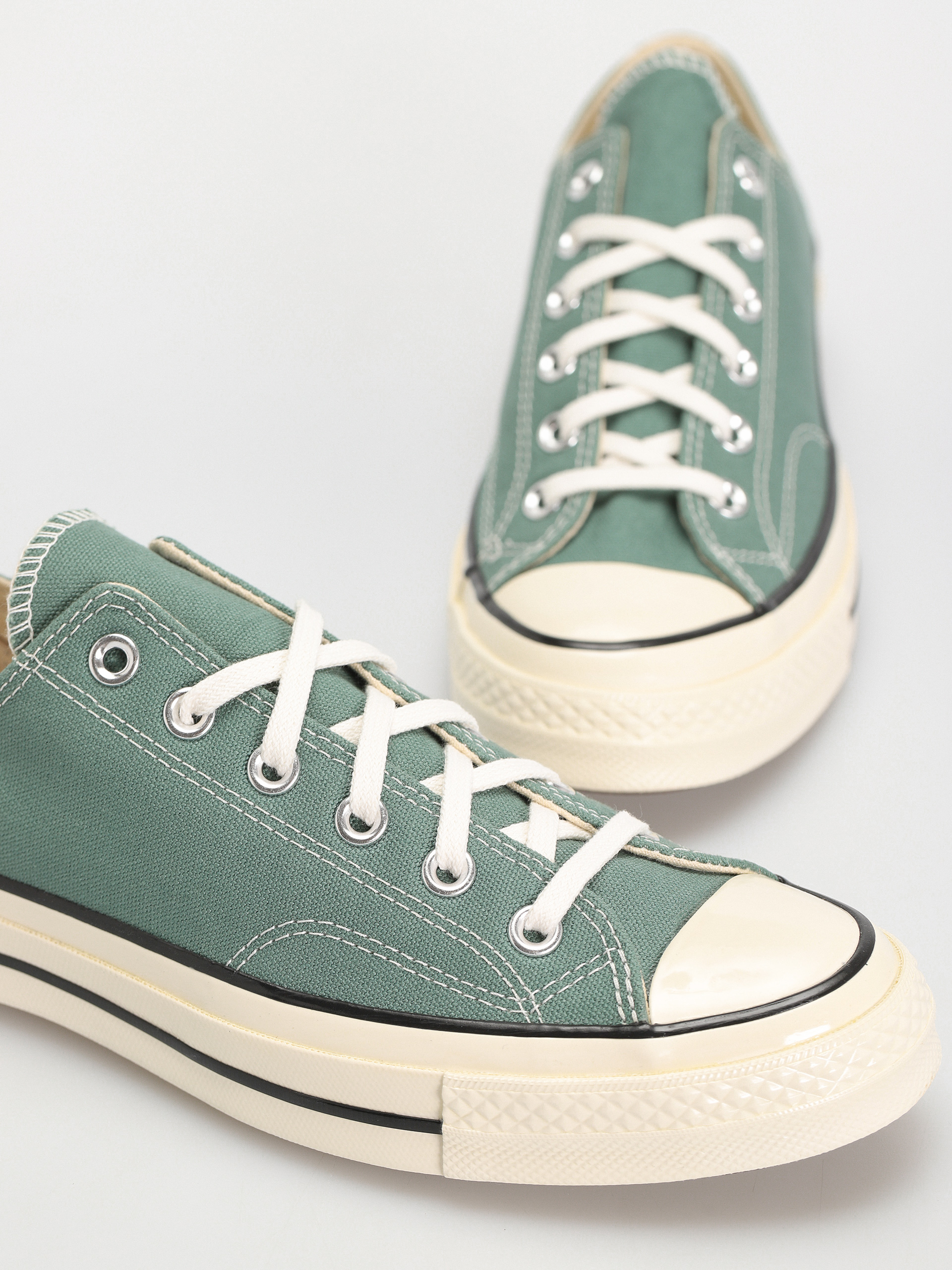 Olive chucks online