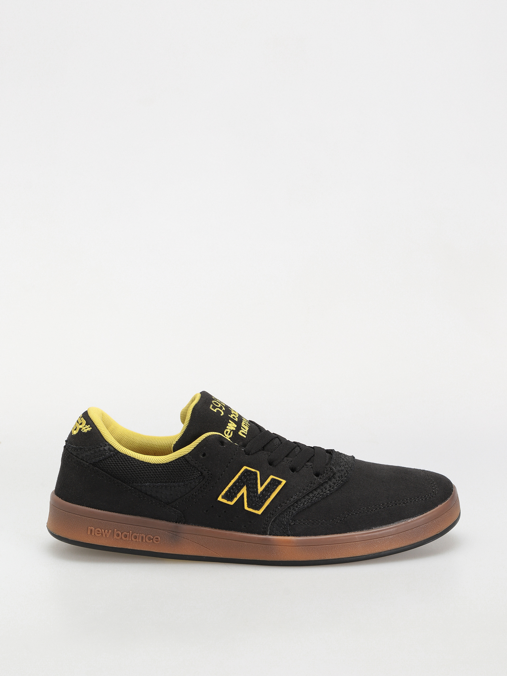 Vans o cheap new balance