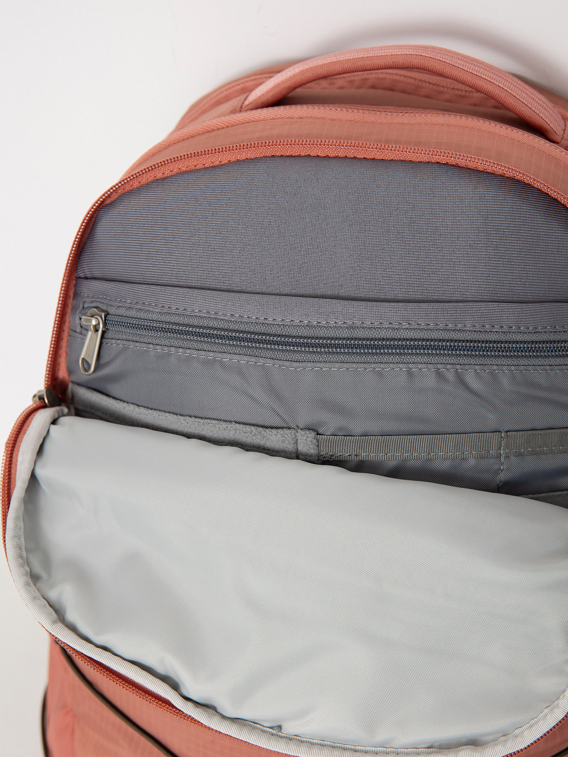 The North Face Backpack Borealis Wmn (light mahogany/new taup)