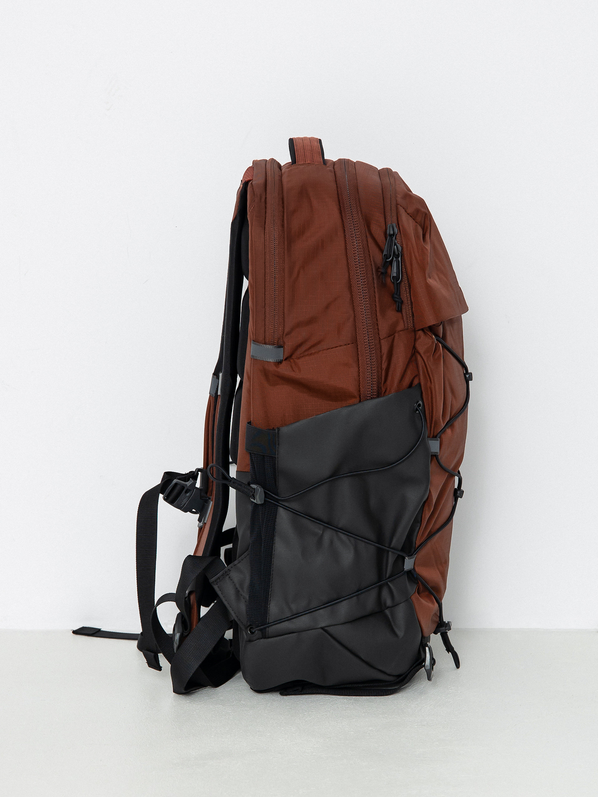 The North Face Backpack Borealis (dark oak/tnf black)