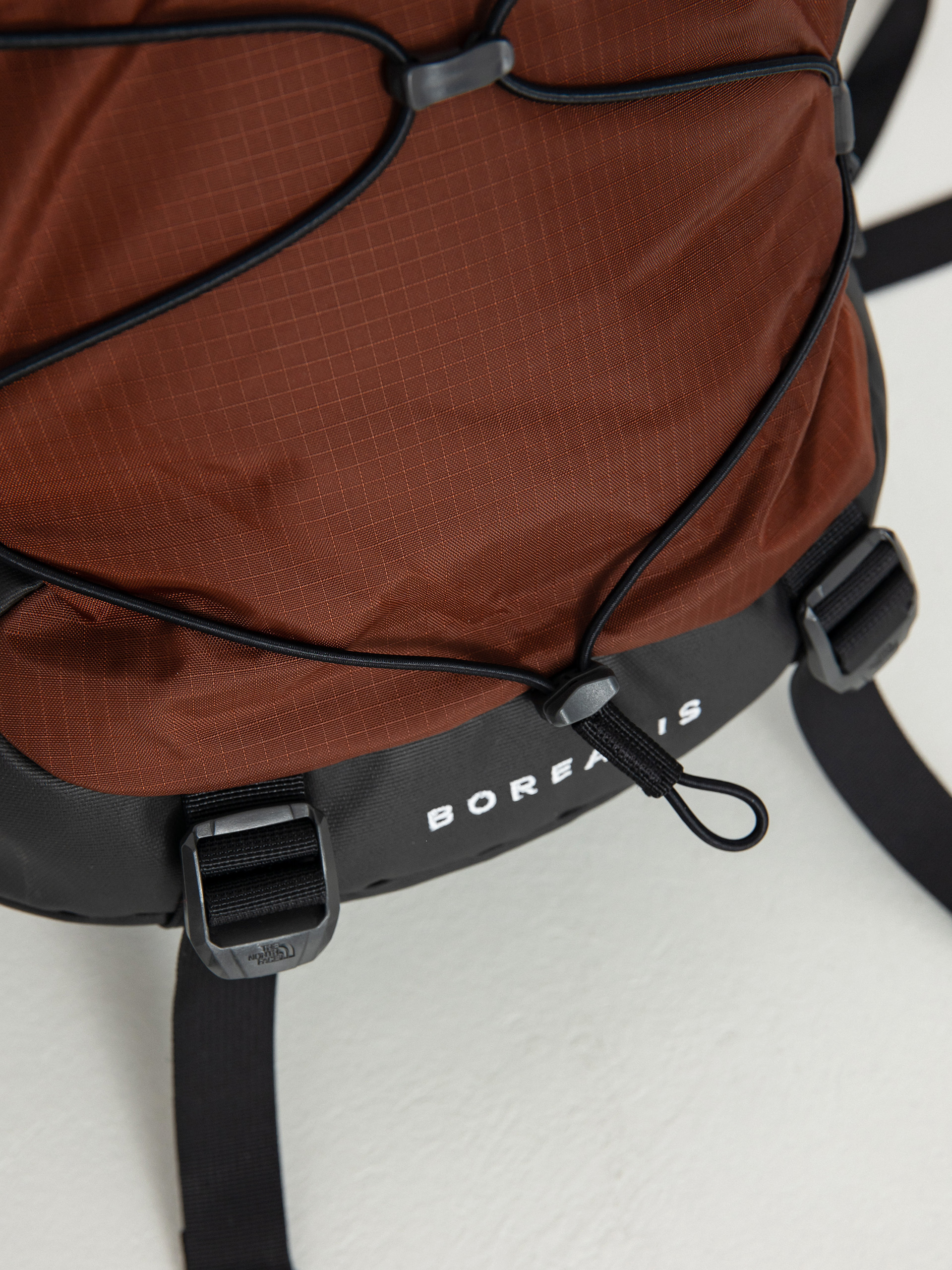 The North Face Backpack Borealis (dark oak/tnf black)