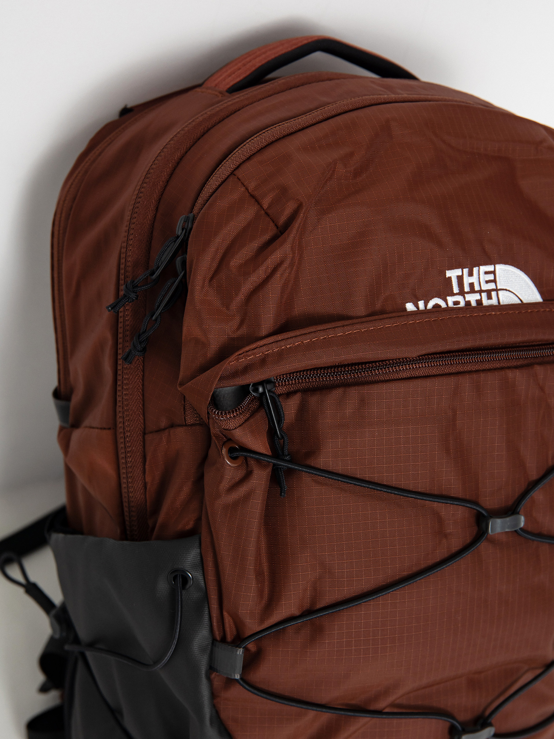 The North Face Backpack Borealis (dark oak/tnf black)
