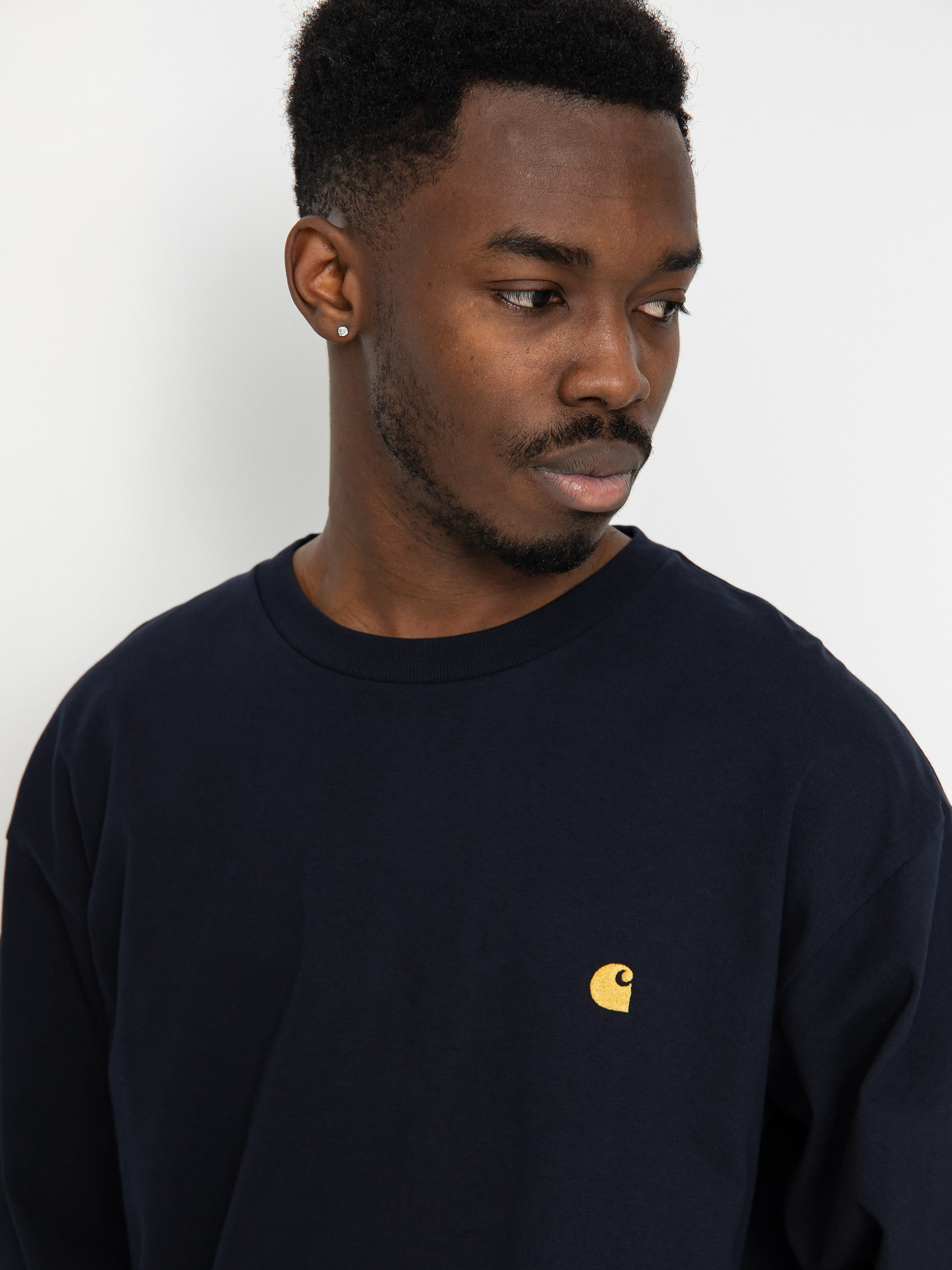Carhartt WIP Chase Longsleeve (dark navy/gold)