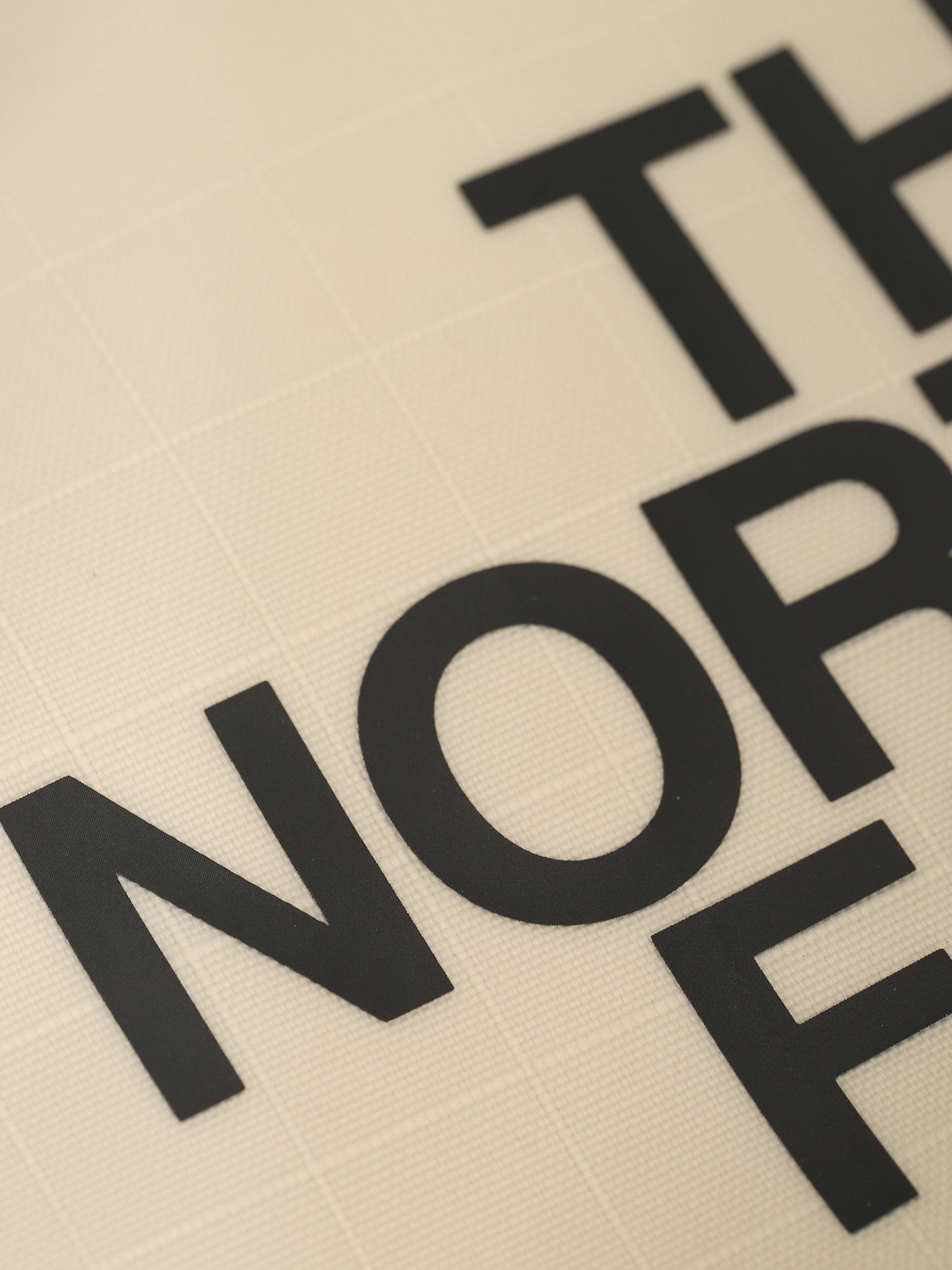 The North Face Base Camp Voyager Dopp Kit Cosmetic bag (gravel/tnf black)