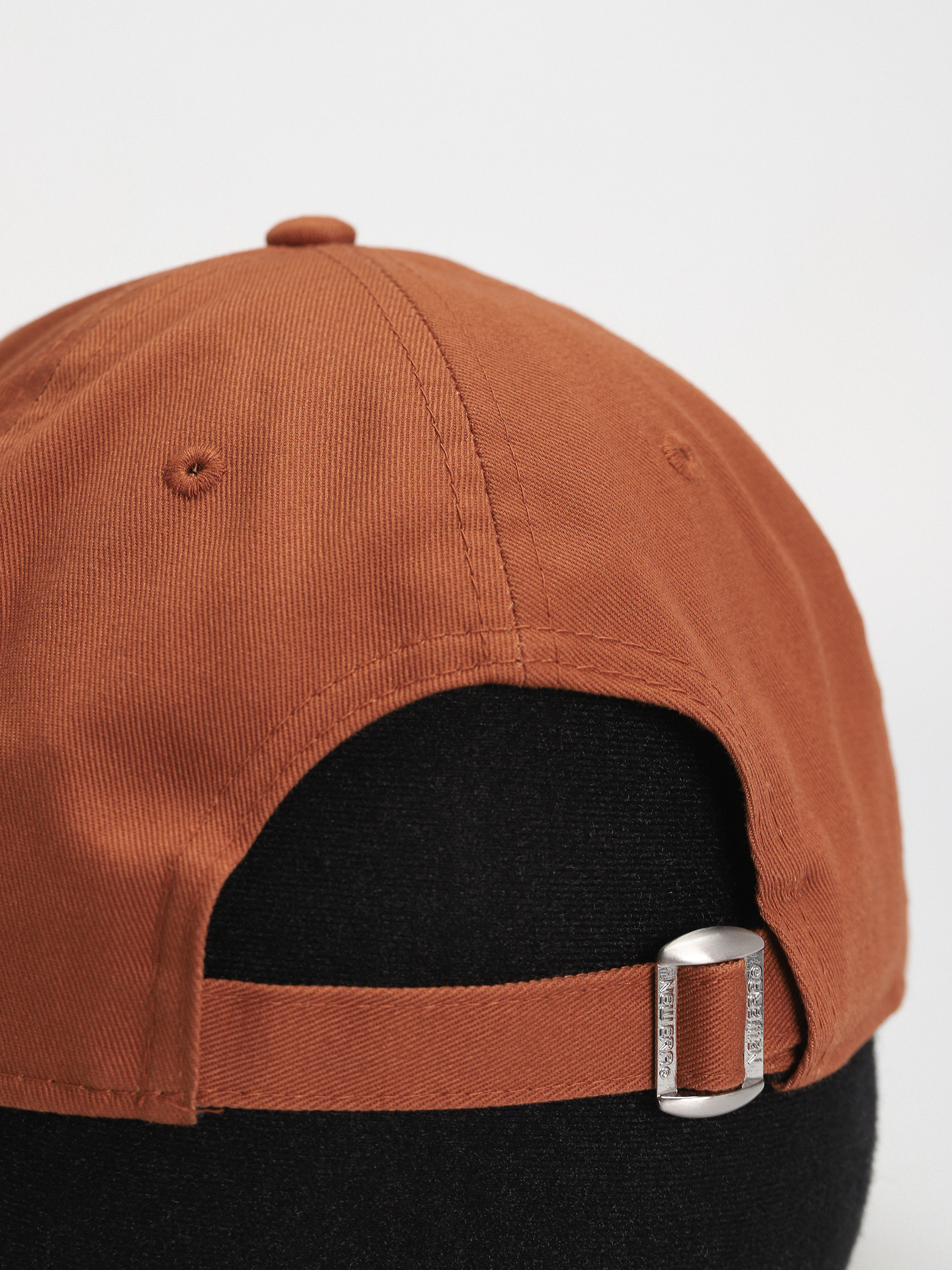 【海外限定】NEW ERA 9TWENTY Oakland Athletics Boucle Burnt Oakland Athletics Boucle 9TWENTY Burnt Dad Cap - New Era