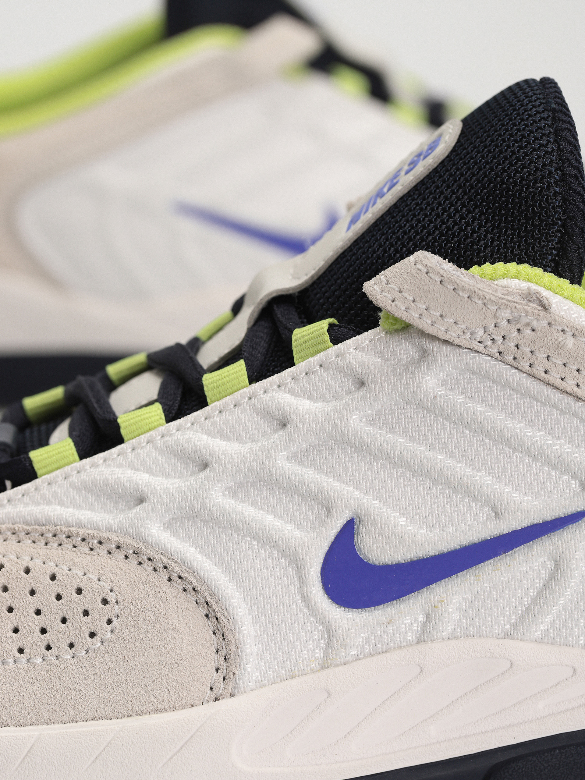 Nike SB Vertebrae Schuhe (summit white/persian violet)