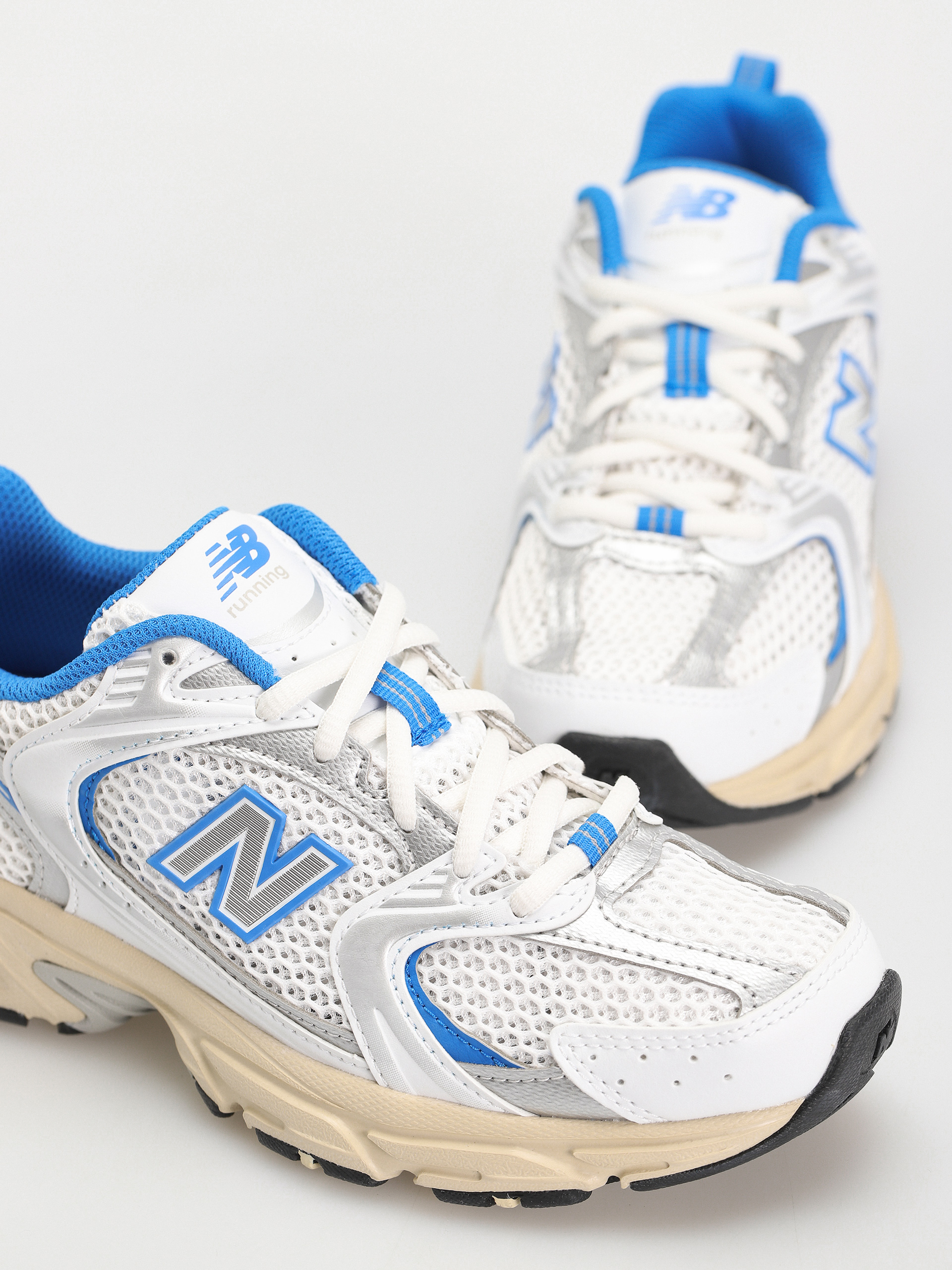 New Balance 530 Shoes (white blue oasis)