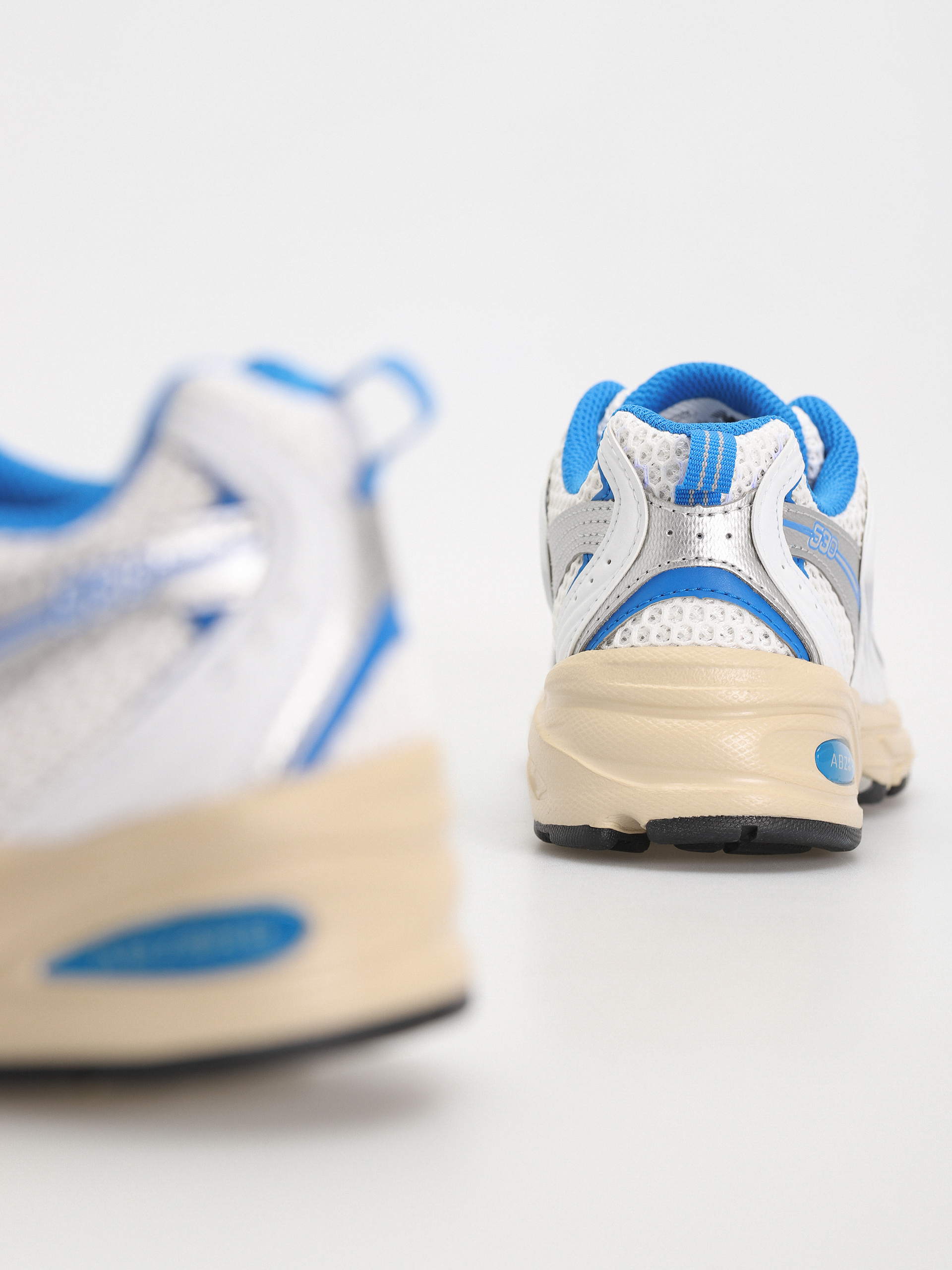 New Balance 530 Shoes (white blue oasis)