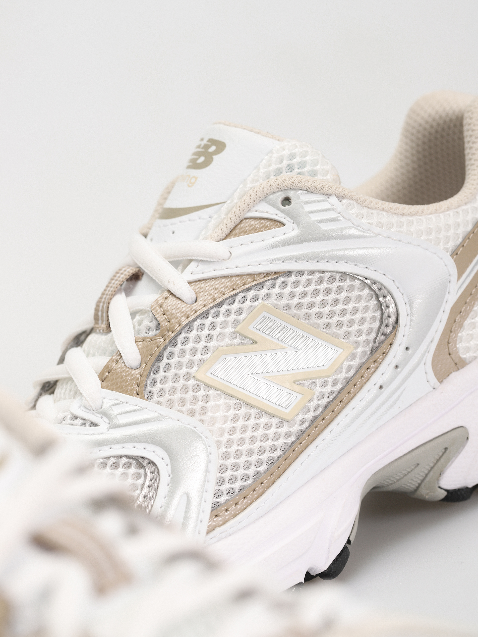 New Balance 530 Shoes (white)