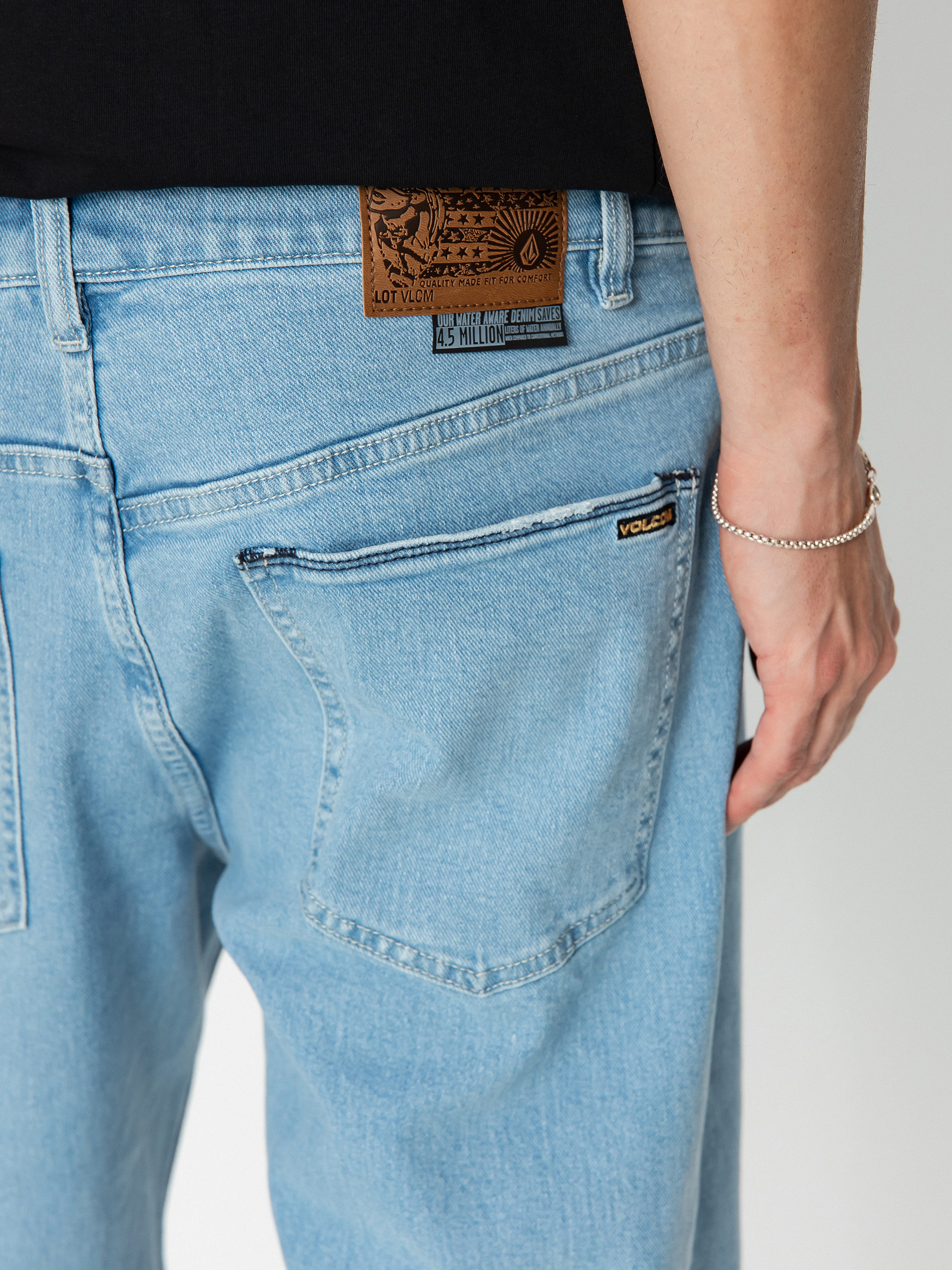 Volcom Modown Tapered Denim Hose (light vintage indigo)