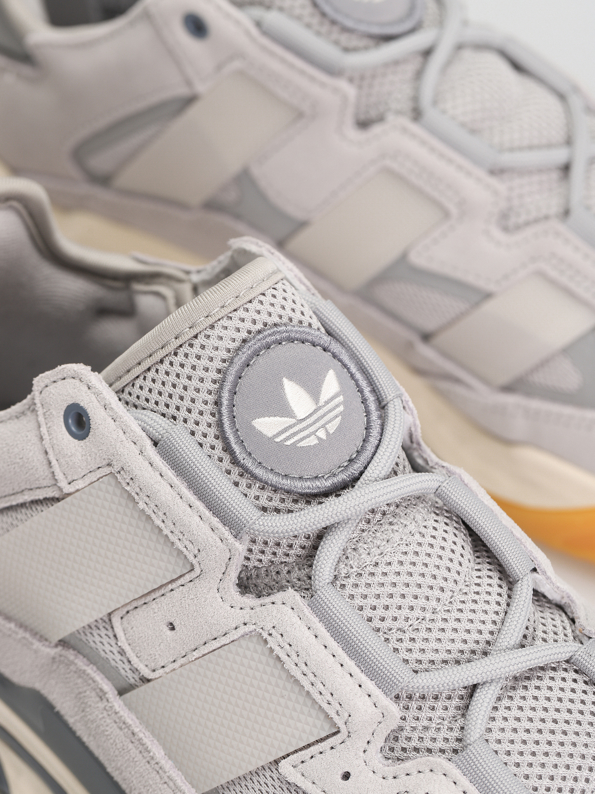 adidas Originals Niteball Shoes (gretwo/greone/cwhite)