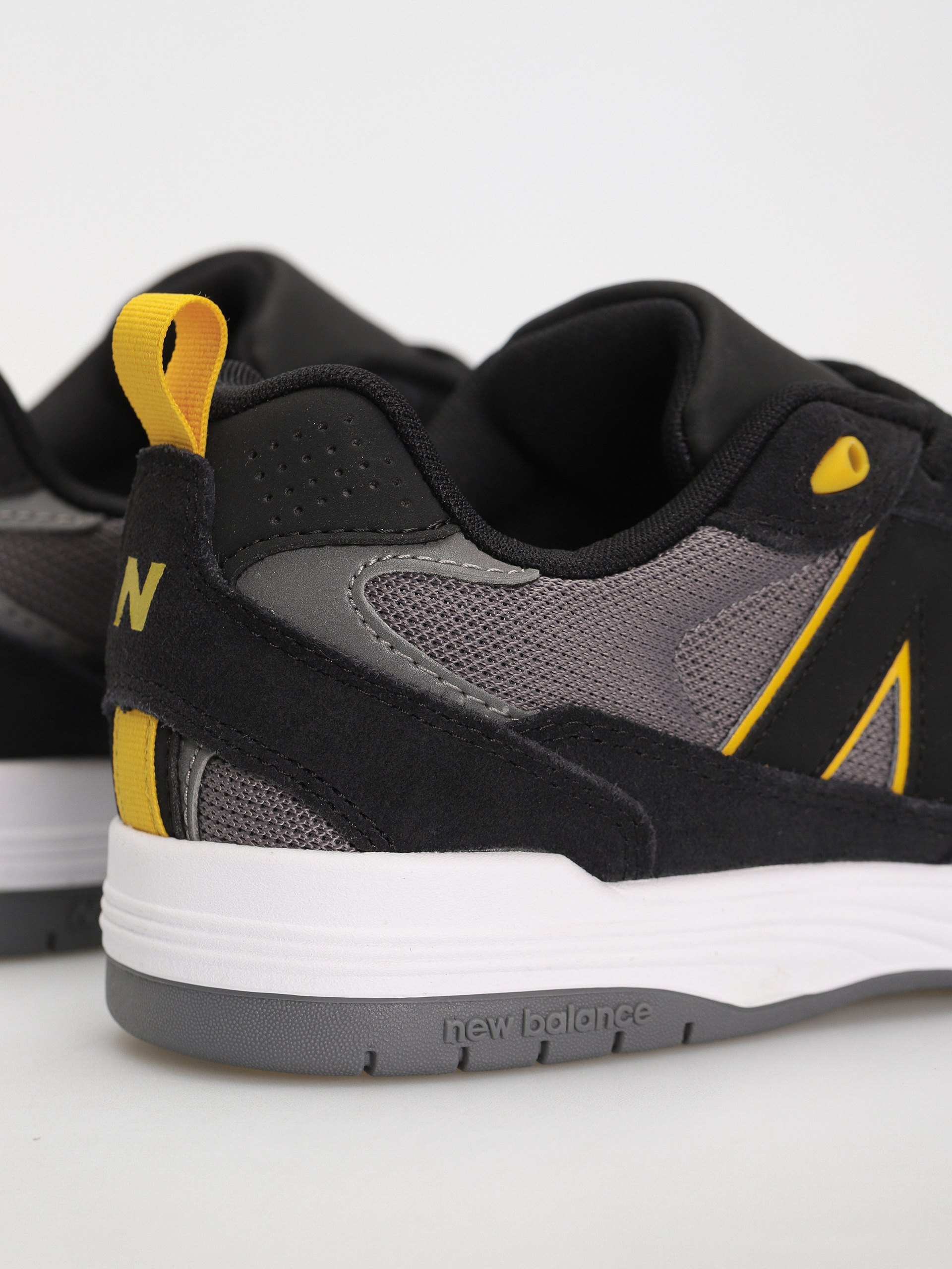 New Balance Shoes 808 (black)
