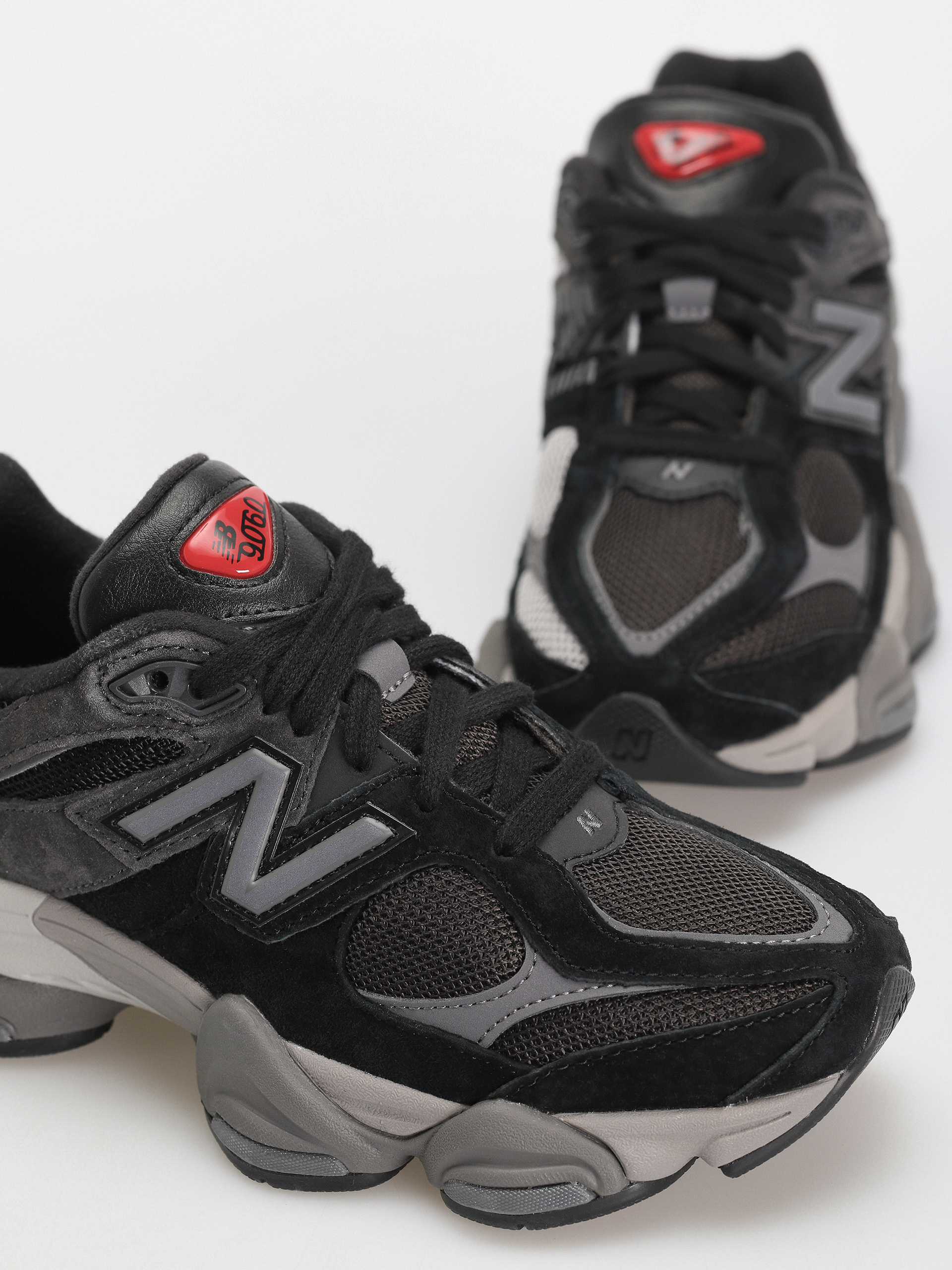 New Balance Schuhe 9060 (black castlerock grey)