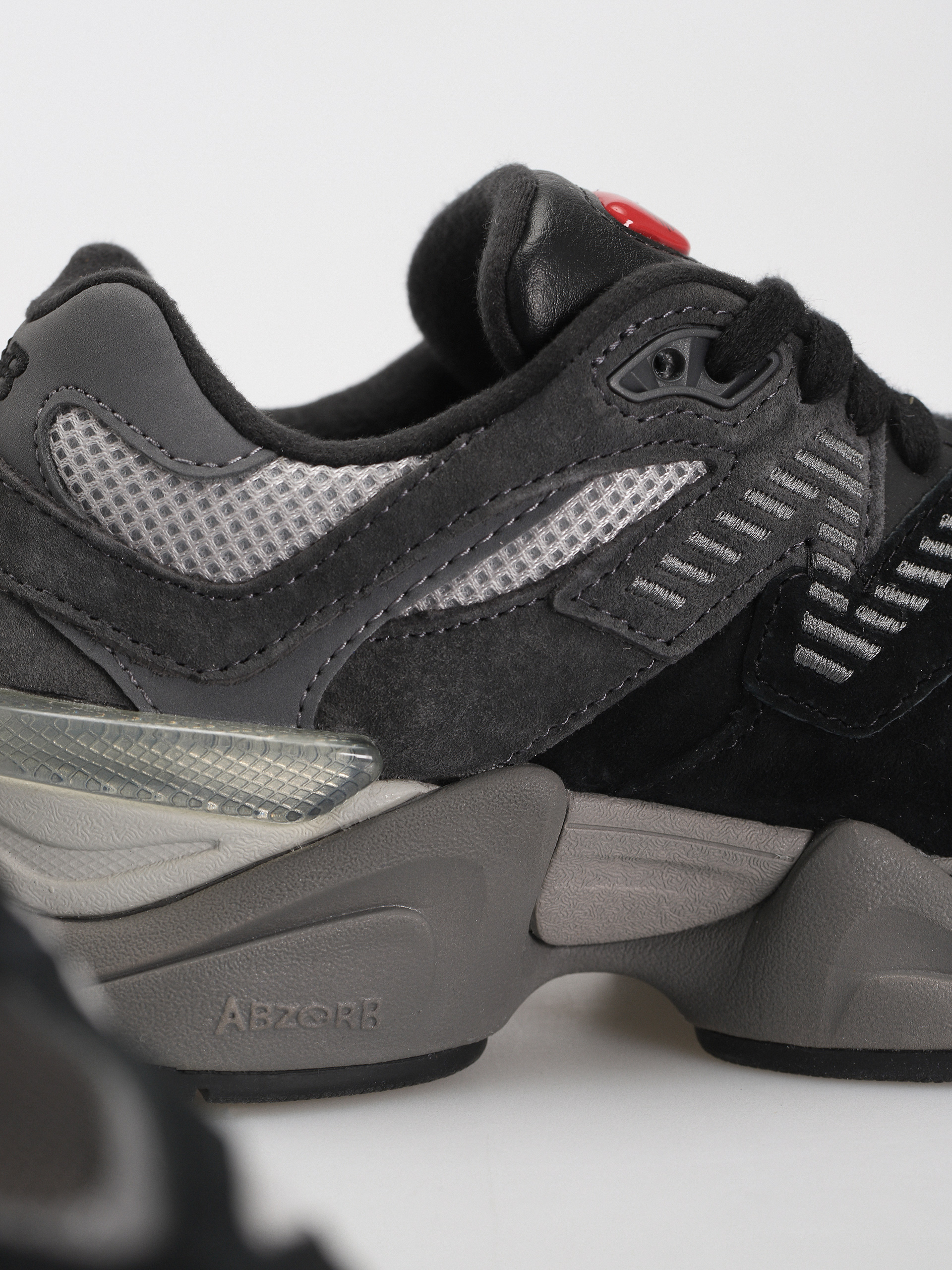 New Balance Schuhe 9060 (black castlerock grey)