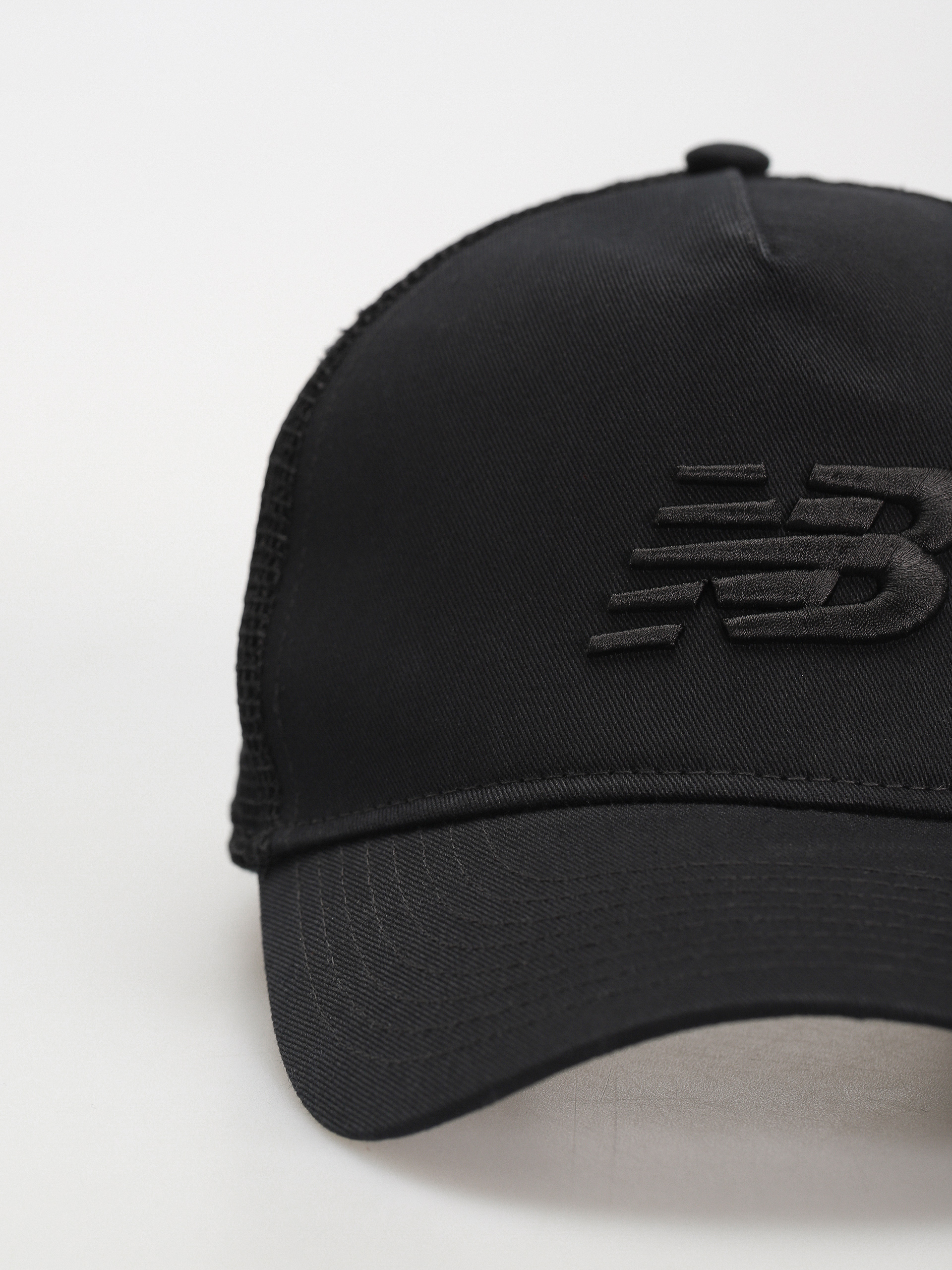 New Balance Sport Essentials Trucker Cap (black)