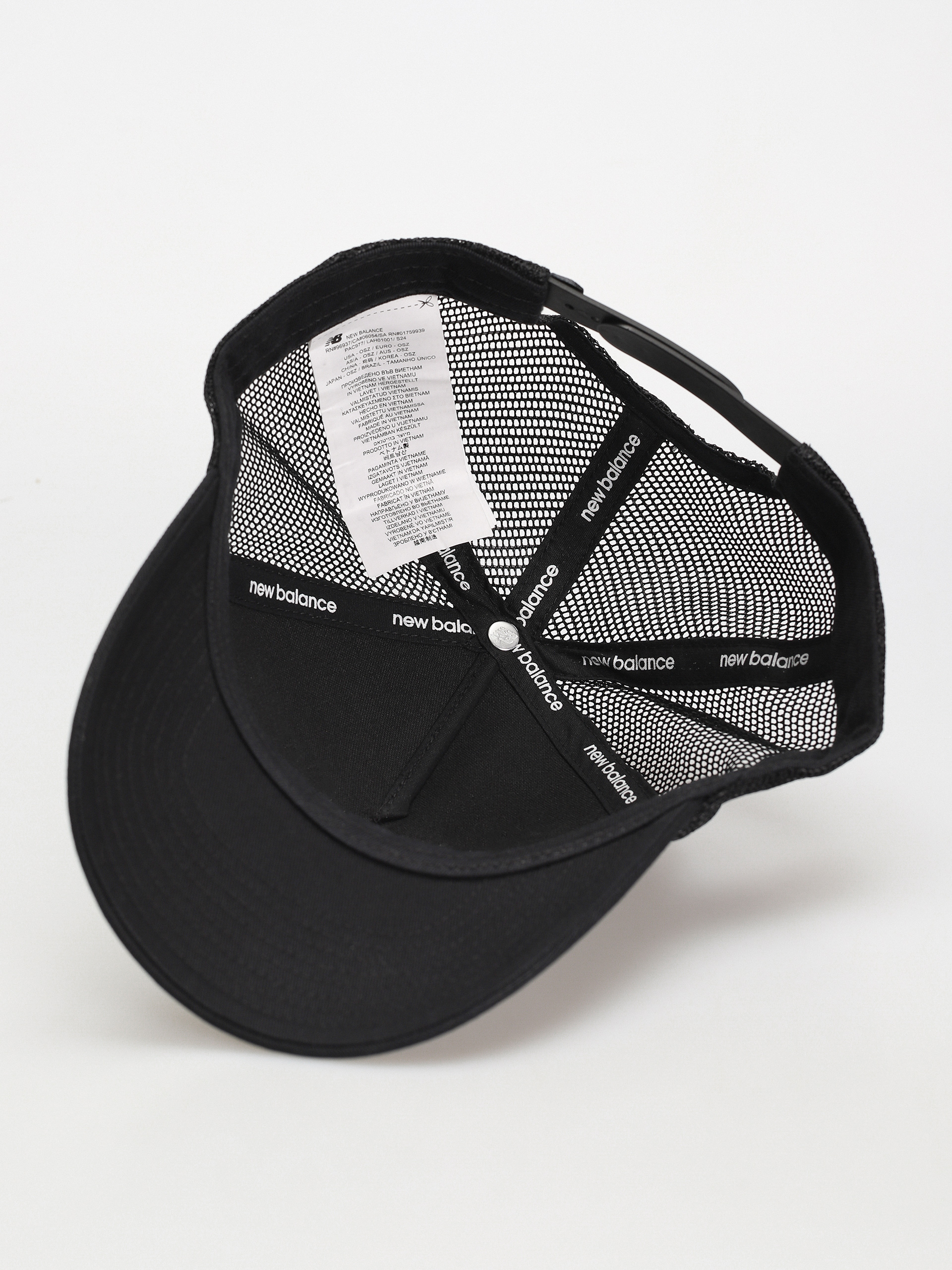 New Balance Sport Essentials Trucker Cap (black)