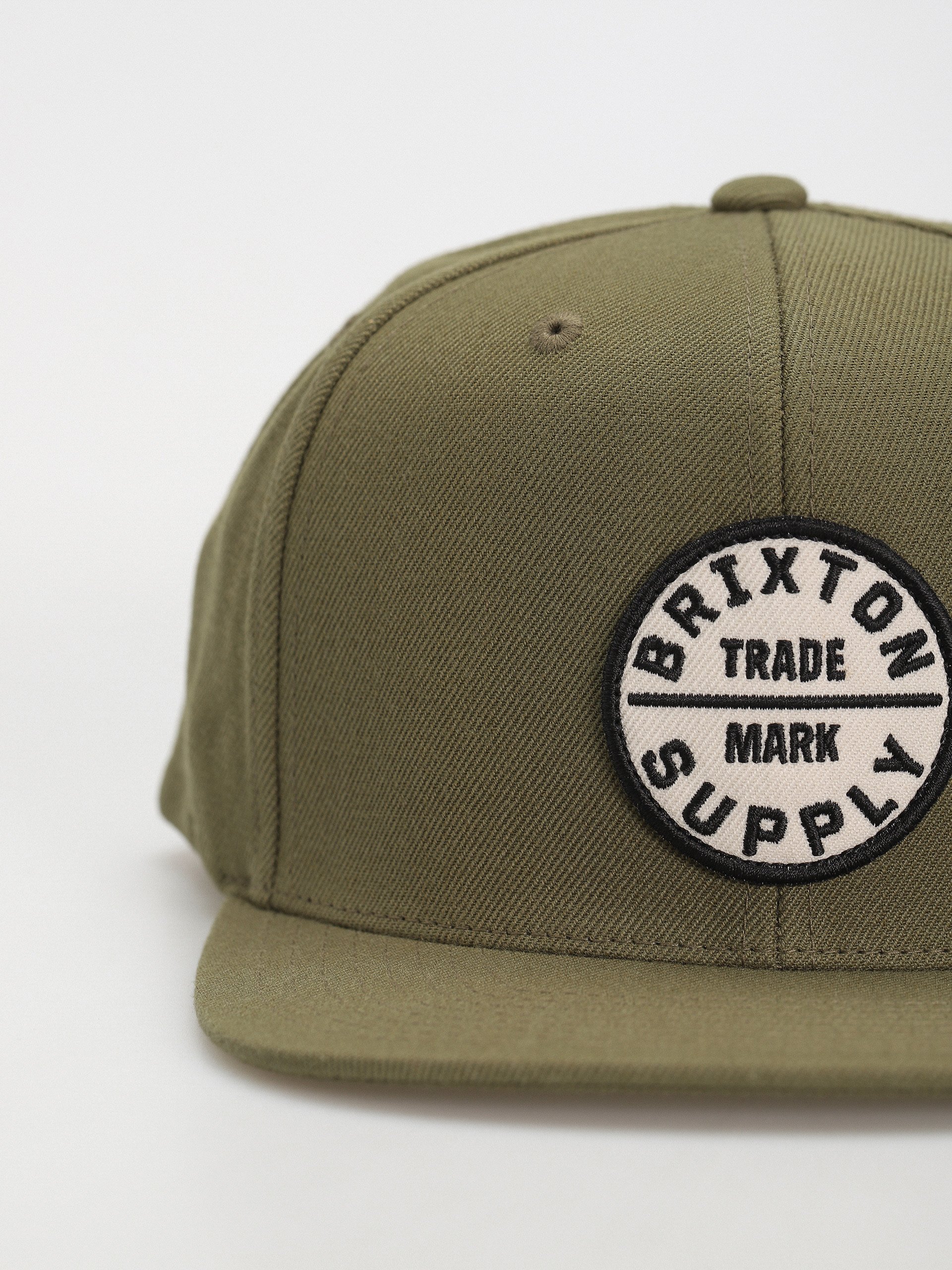 Brixton Oath III Snapback Cap (olive surplus/whitecap)