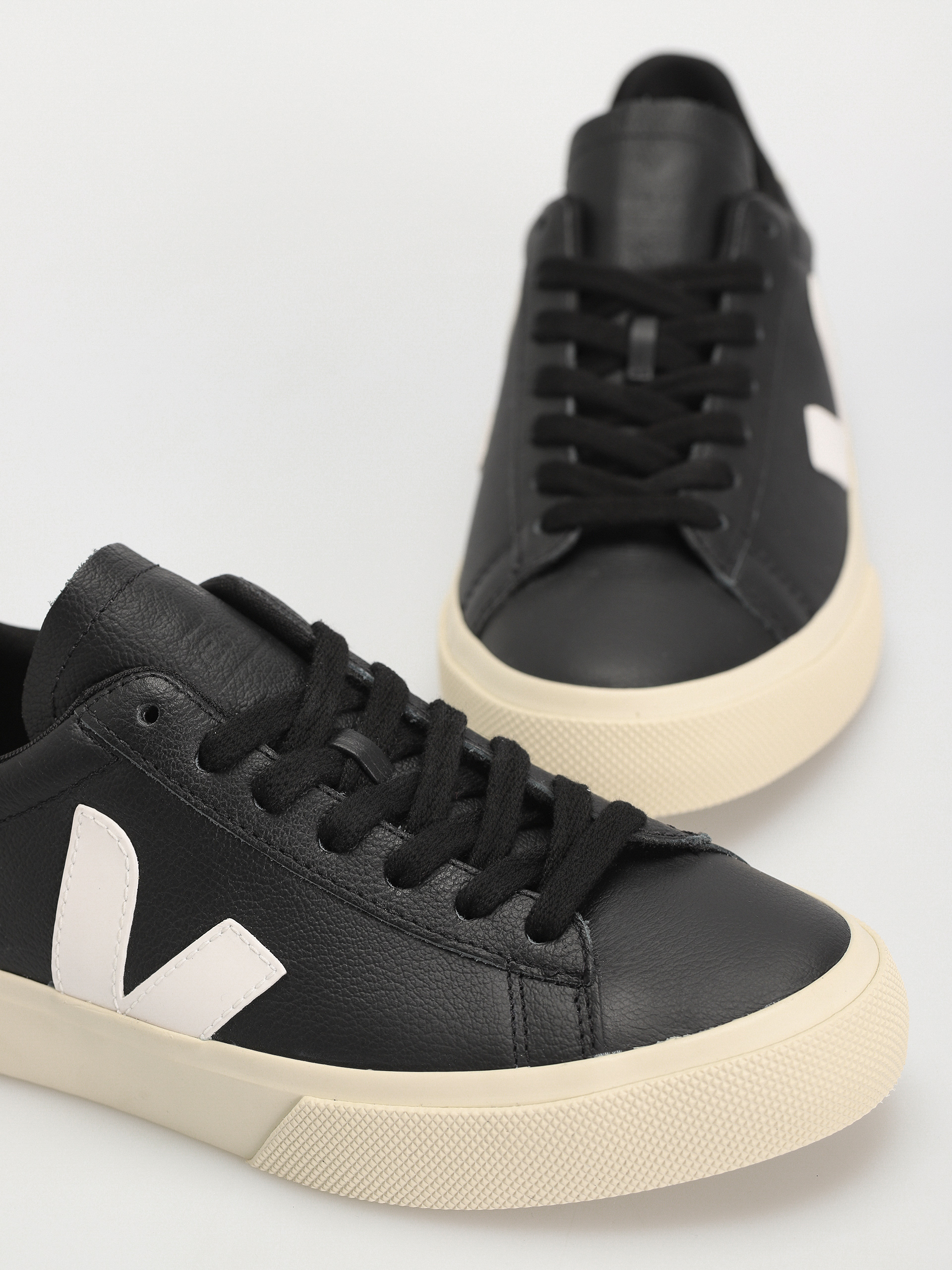 Veja Schuhe Campo Wmn (black white)