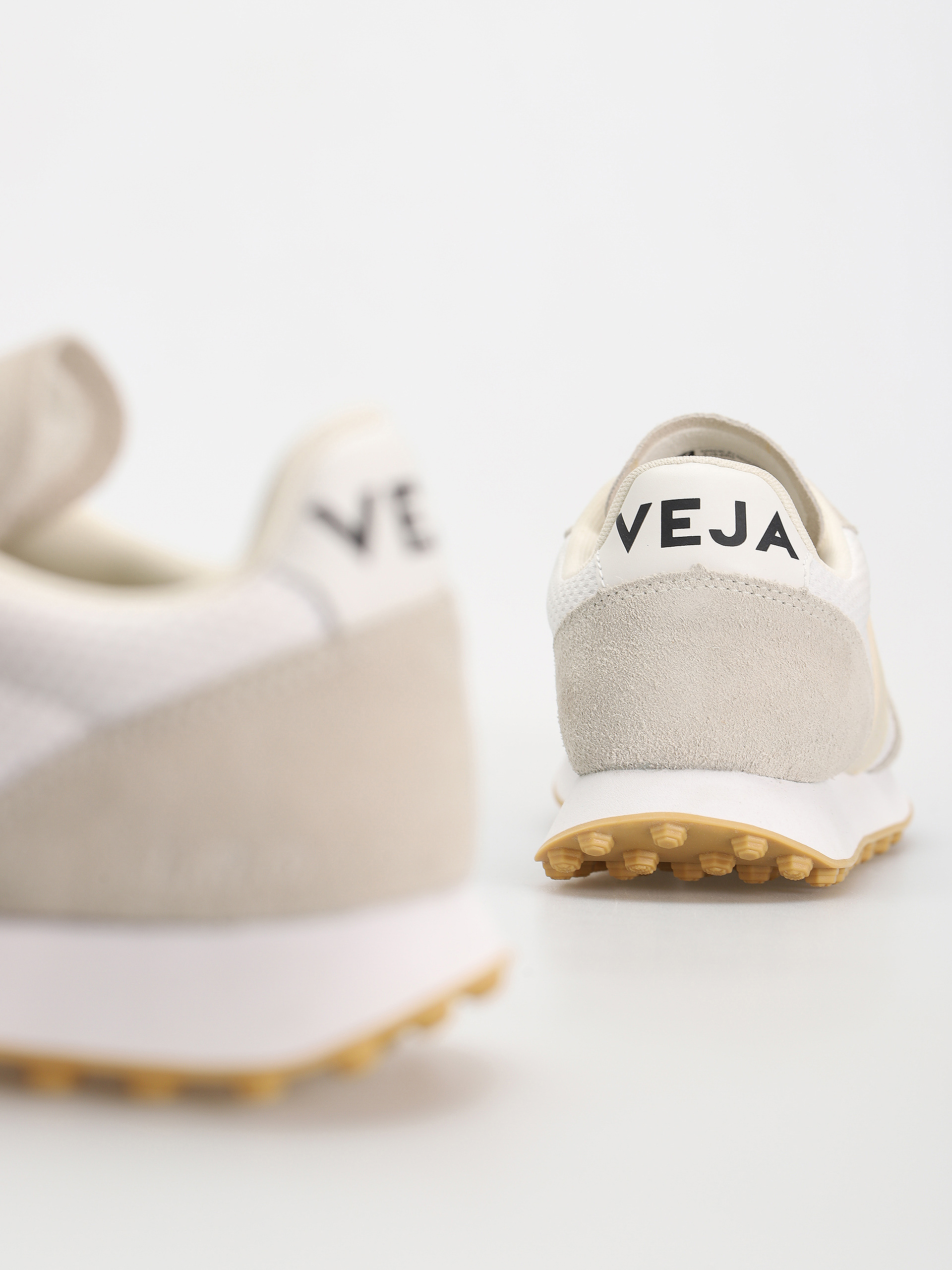 Veja Shoes Rio Branco Wmn (white pierre natural)